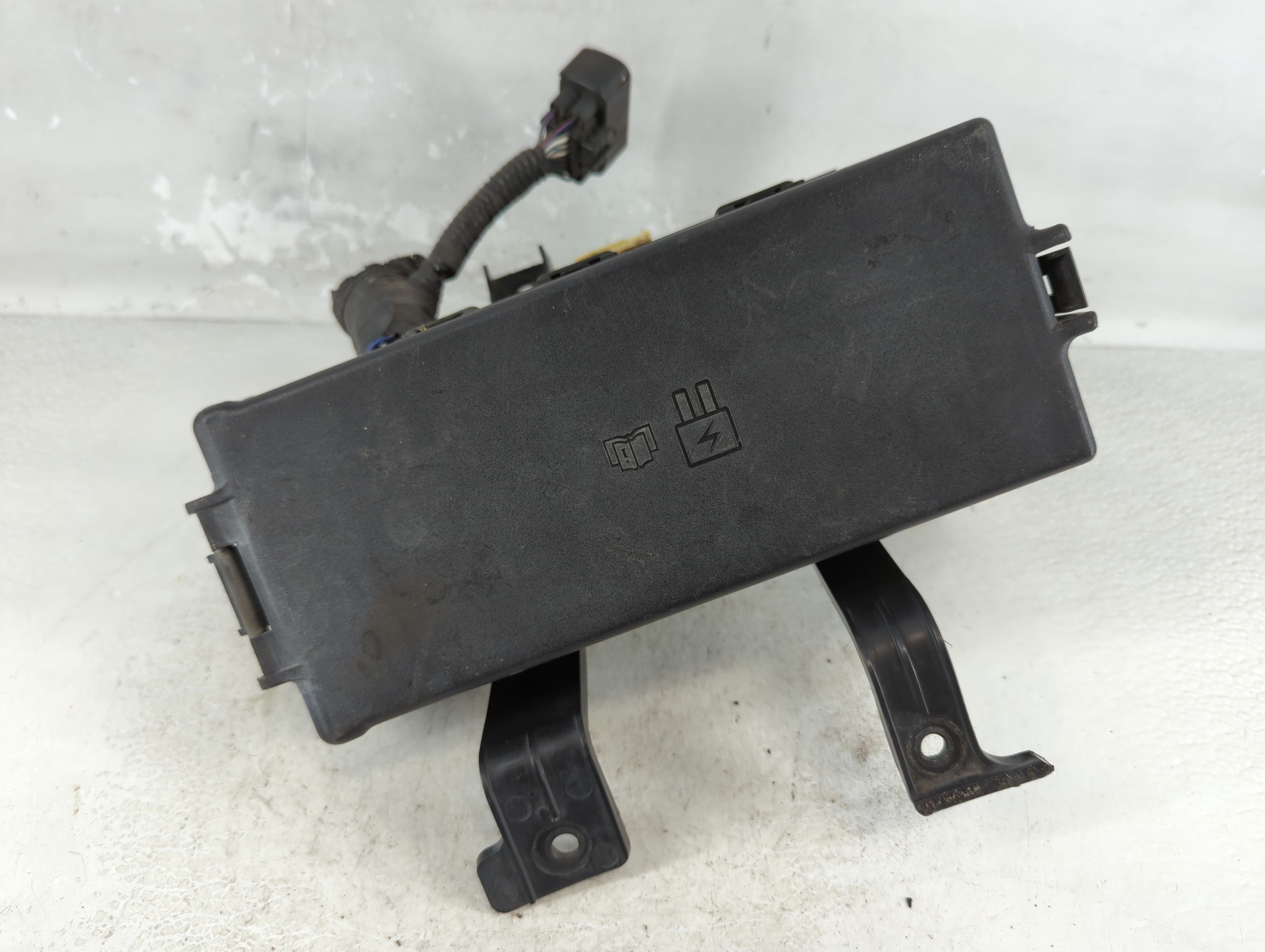 2007-2010 Lincoln Mkz Fusebox Fuse Box Relay Module Ah6t-14290-a 1075356 - Oemusedautoparts1.com
