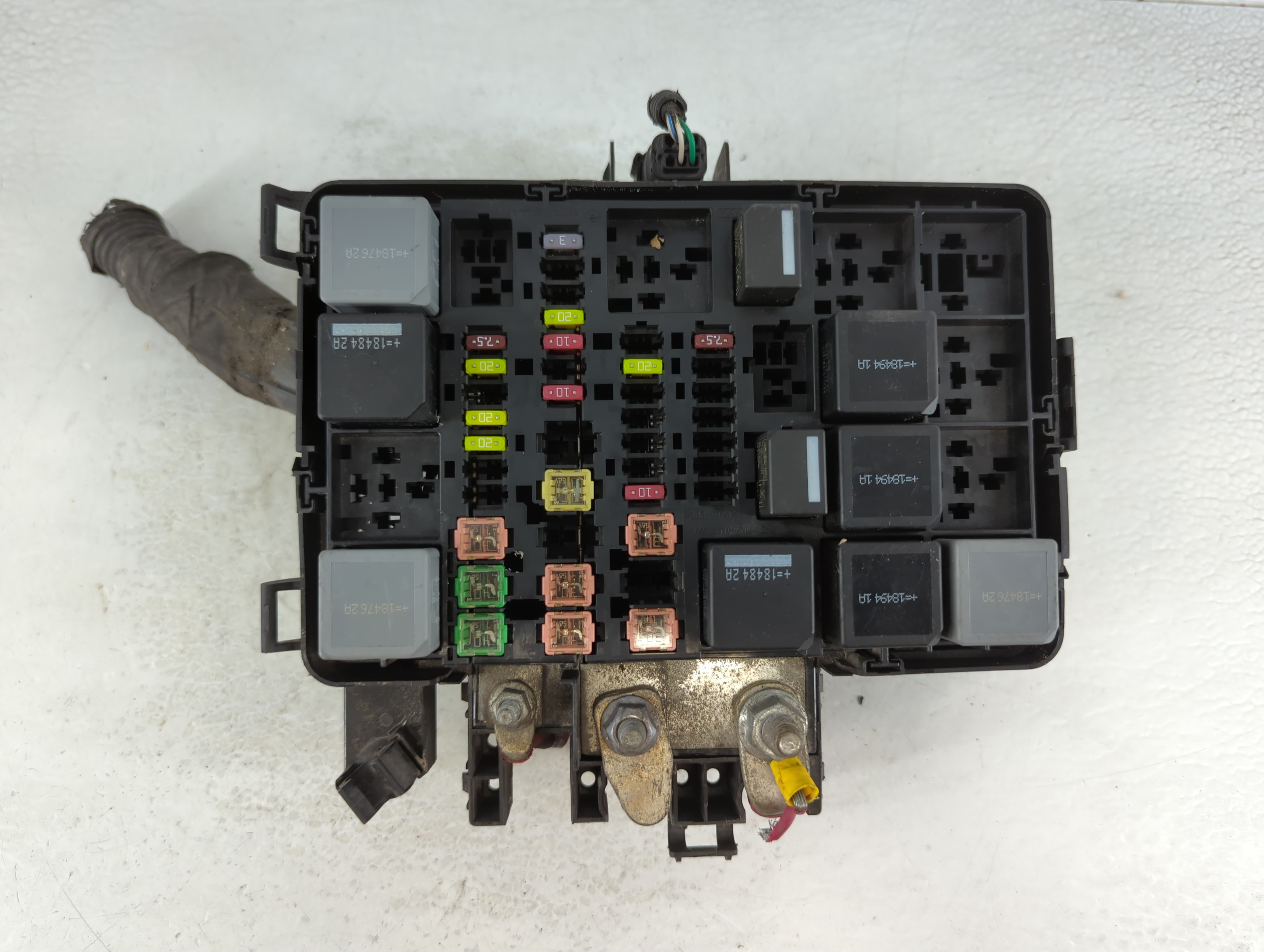 2017-2019 Ford Transit-250 Fusebox Fuse Box Relay Module Bk2t-14a175-aa 1075357 - Oemusedautoparts1.com