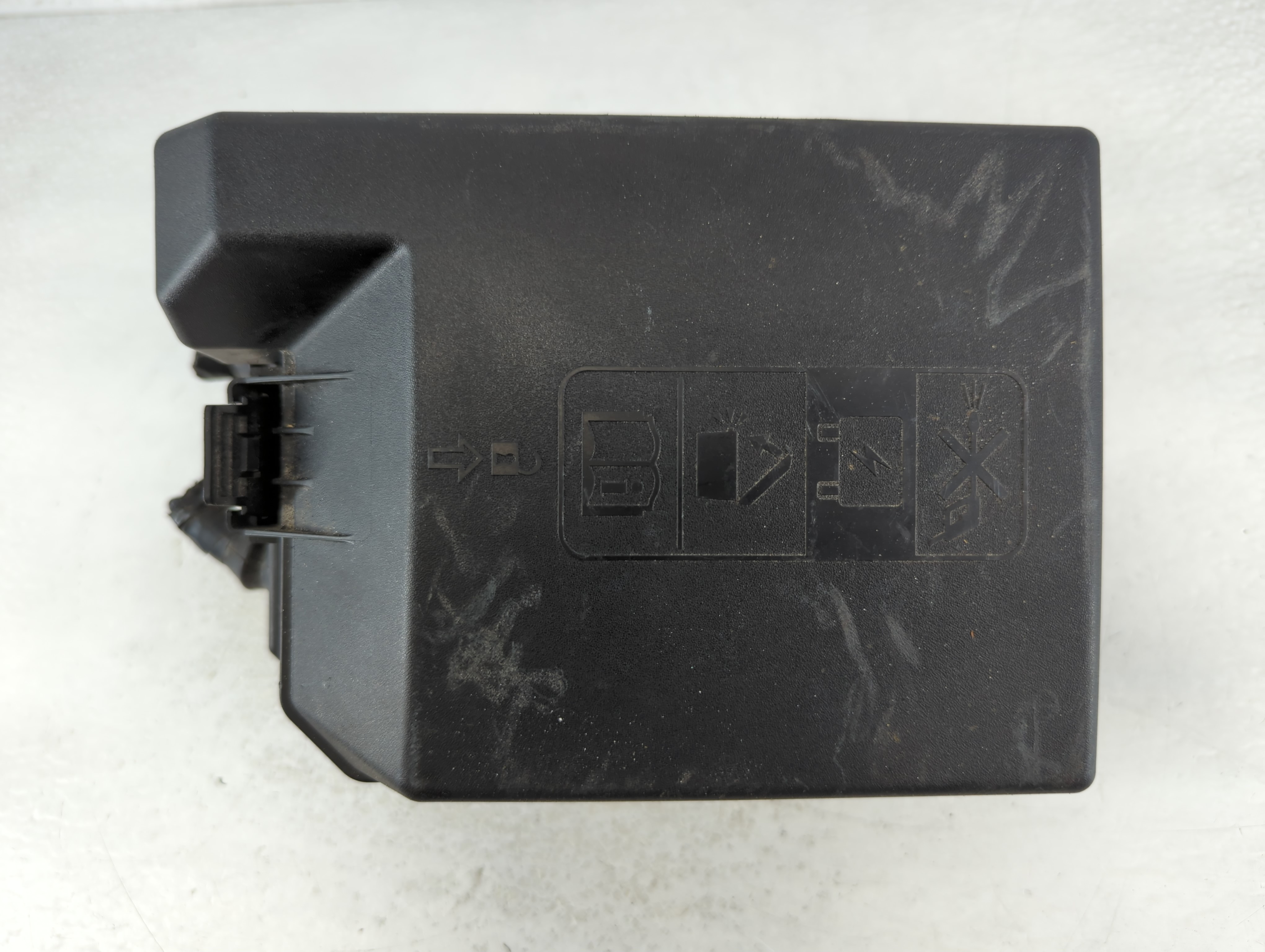 Picture of 2013 Chevrolet Trailblazer Fusebox Fuse Box Relay Module 42784463 1075358