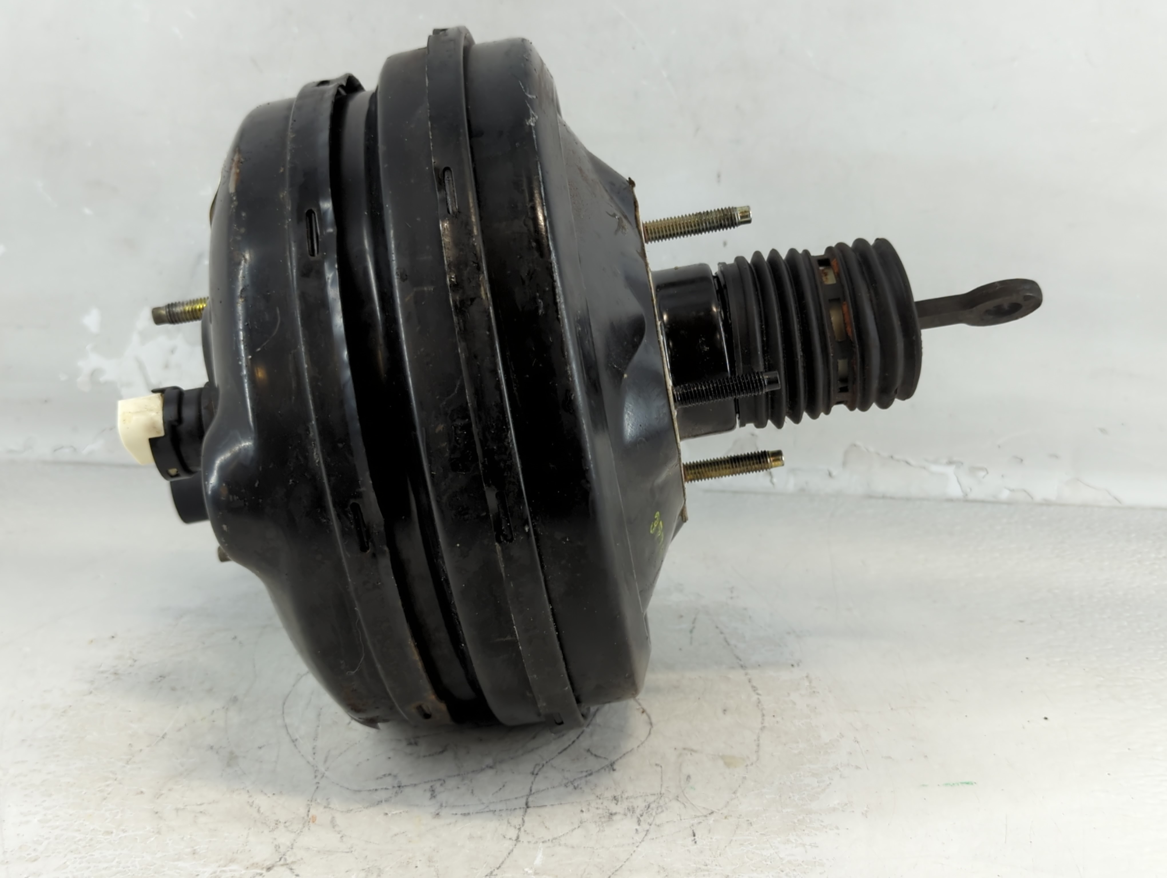 2005-2006 Chrysler 300 Power Brake Booster Oem 1075368 - Oemusedautoparts1.com