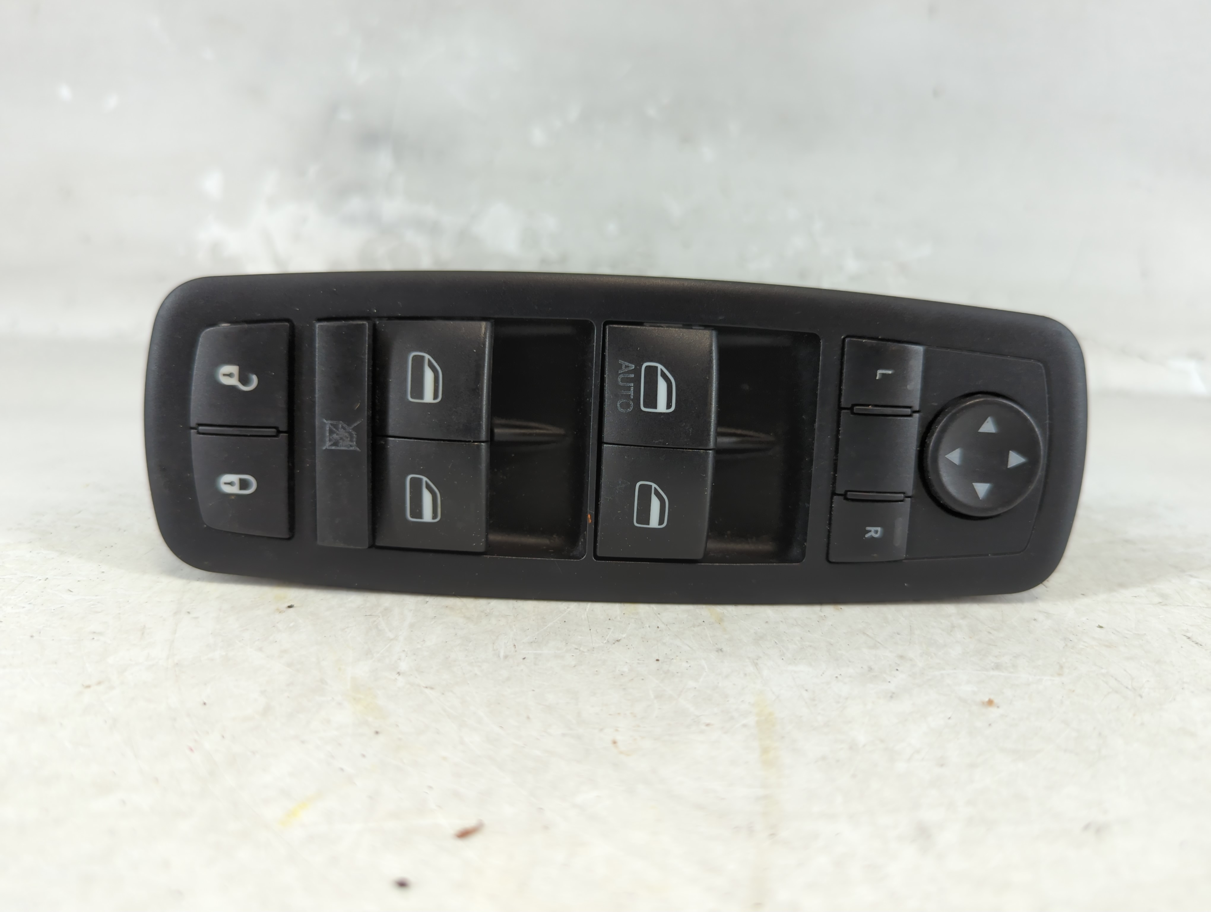 Picture of Dodge Caravan Driver Left Door Master Power Window Switch 68110871aa 1075418