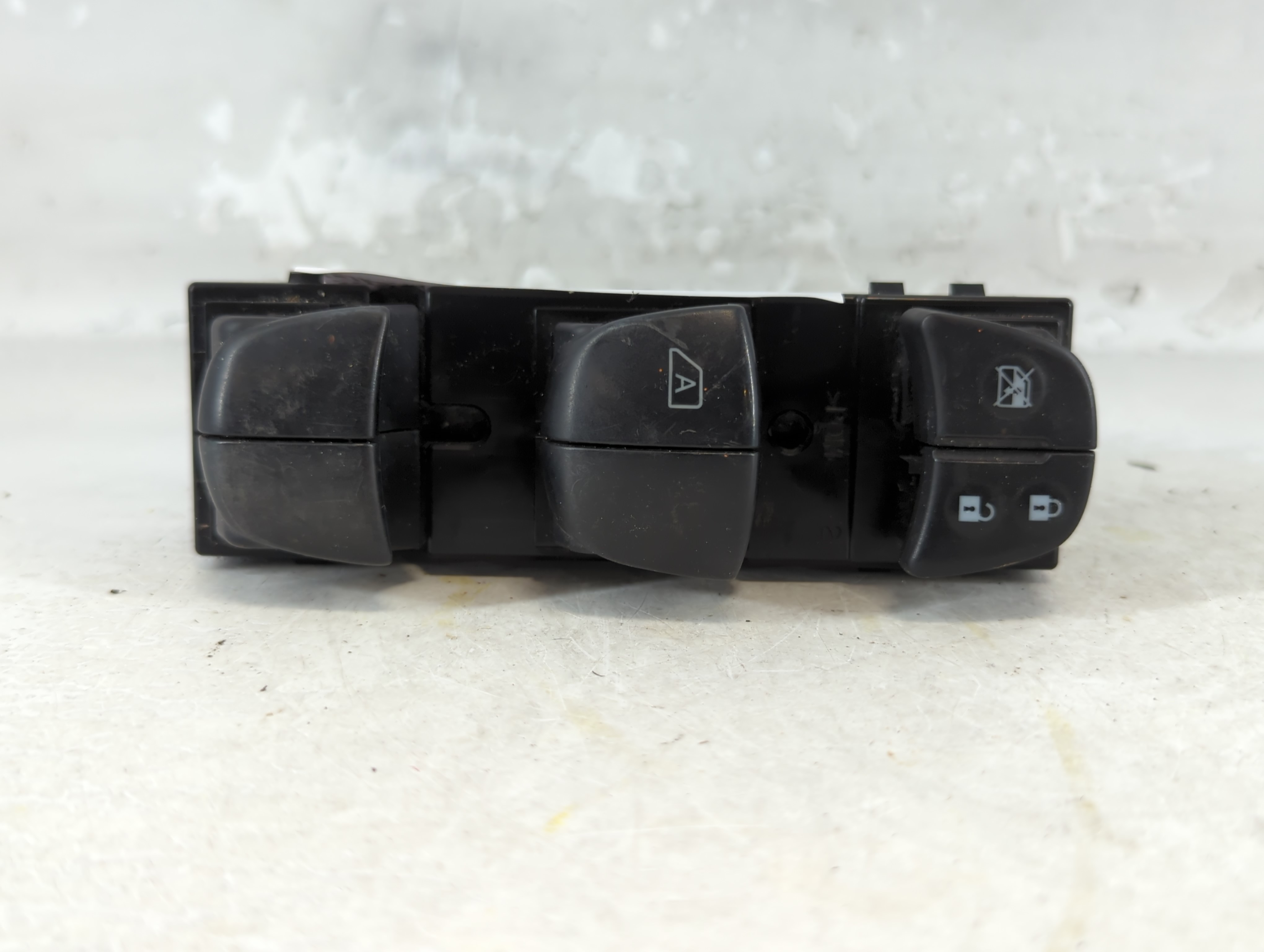 2013-2018 Nissan Altima Driver Left Door Master Power Window Switch 1075422 - Oemusedautoparts1.com