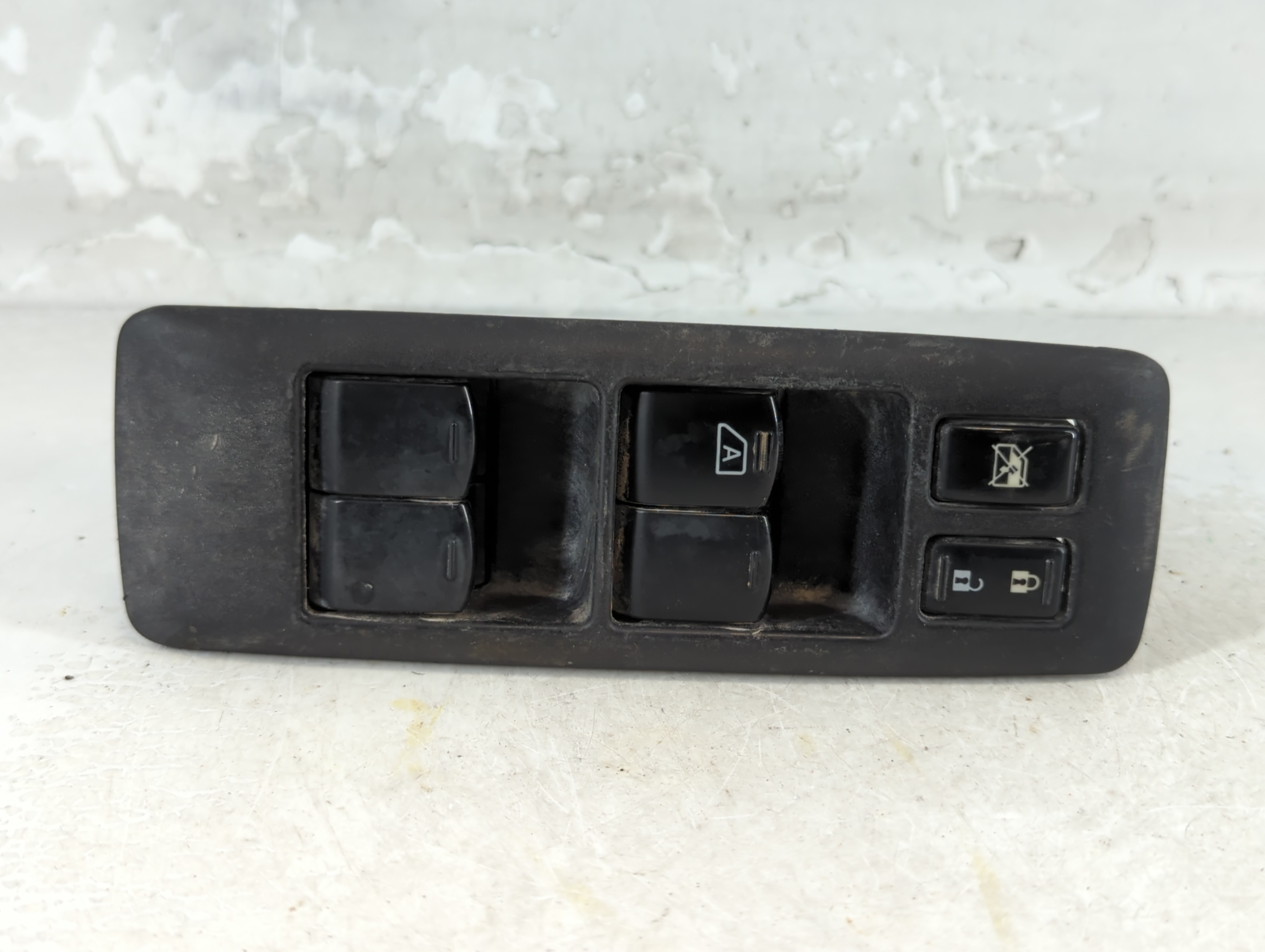 2011-2015 Nissan Rogue Driver Left Door Master Power Window Switch 1075451 - Oemusedautoparts1.com
