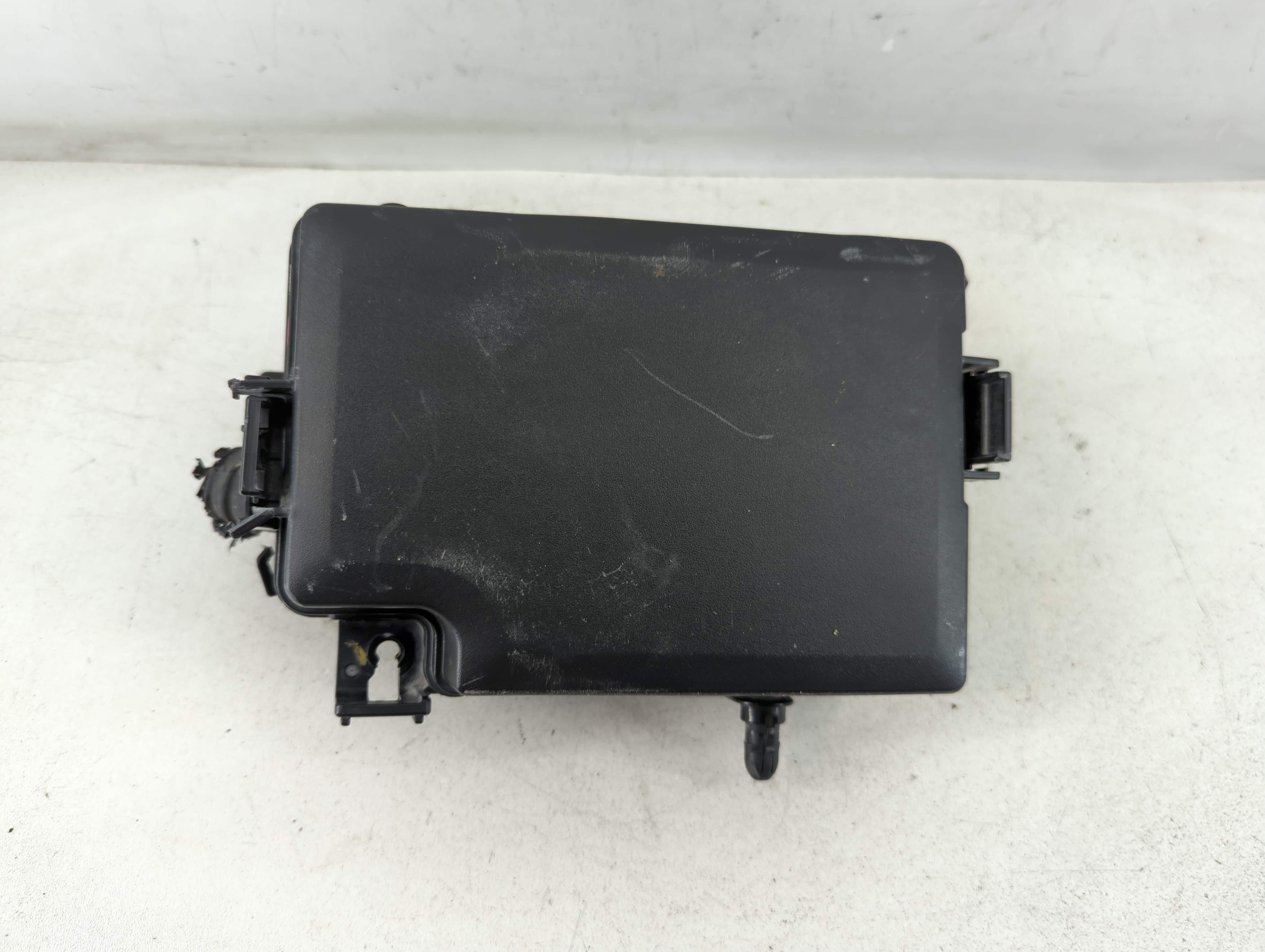 Hyundai Elantra Fusebox Fuse Box Relay Module 91956-f2022 1075497 - Oemusedautoparts1.com