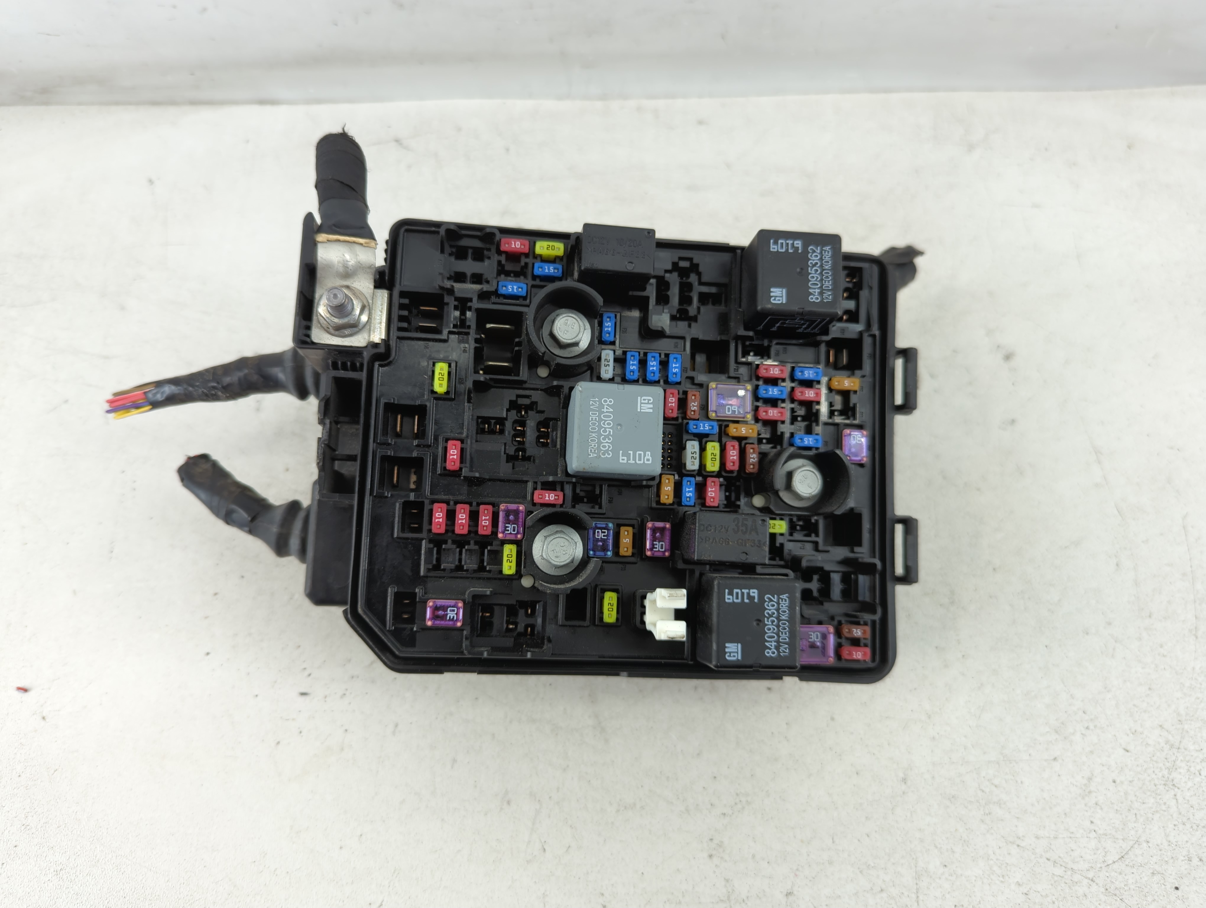2021-2022 Chevrolet Trailblazer Fusebox Fuse Box Relay Module 42778905 1075500 - Oemusedautoparts1.com