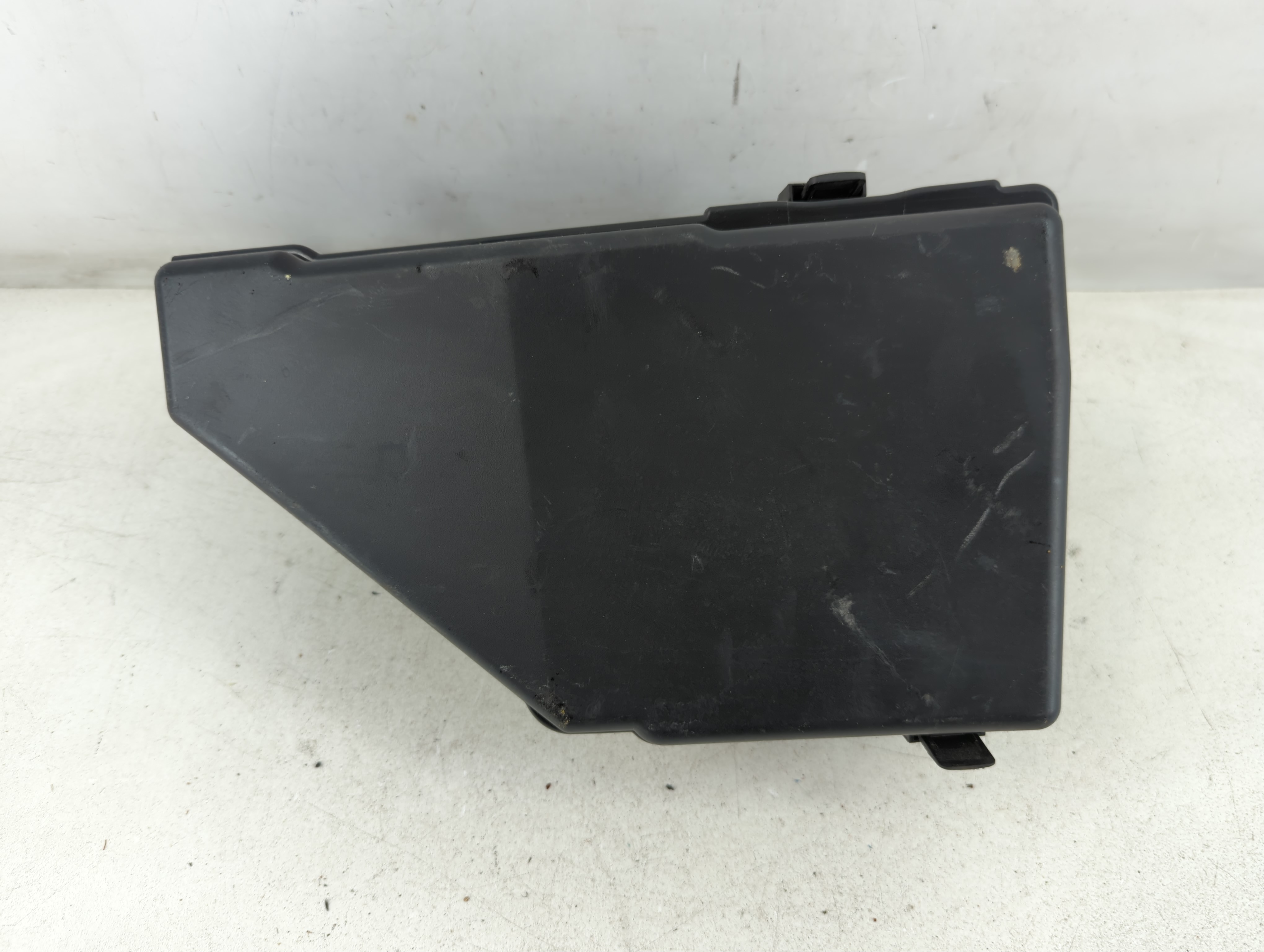 2021-2022 Nissan Rogue Fusebox Fuse Box Relay Module 1075501 - Oemusedautoparts1.com