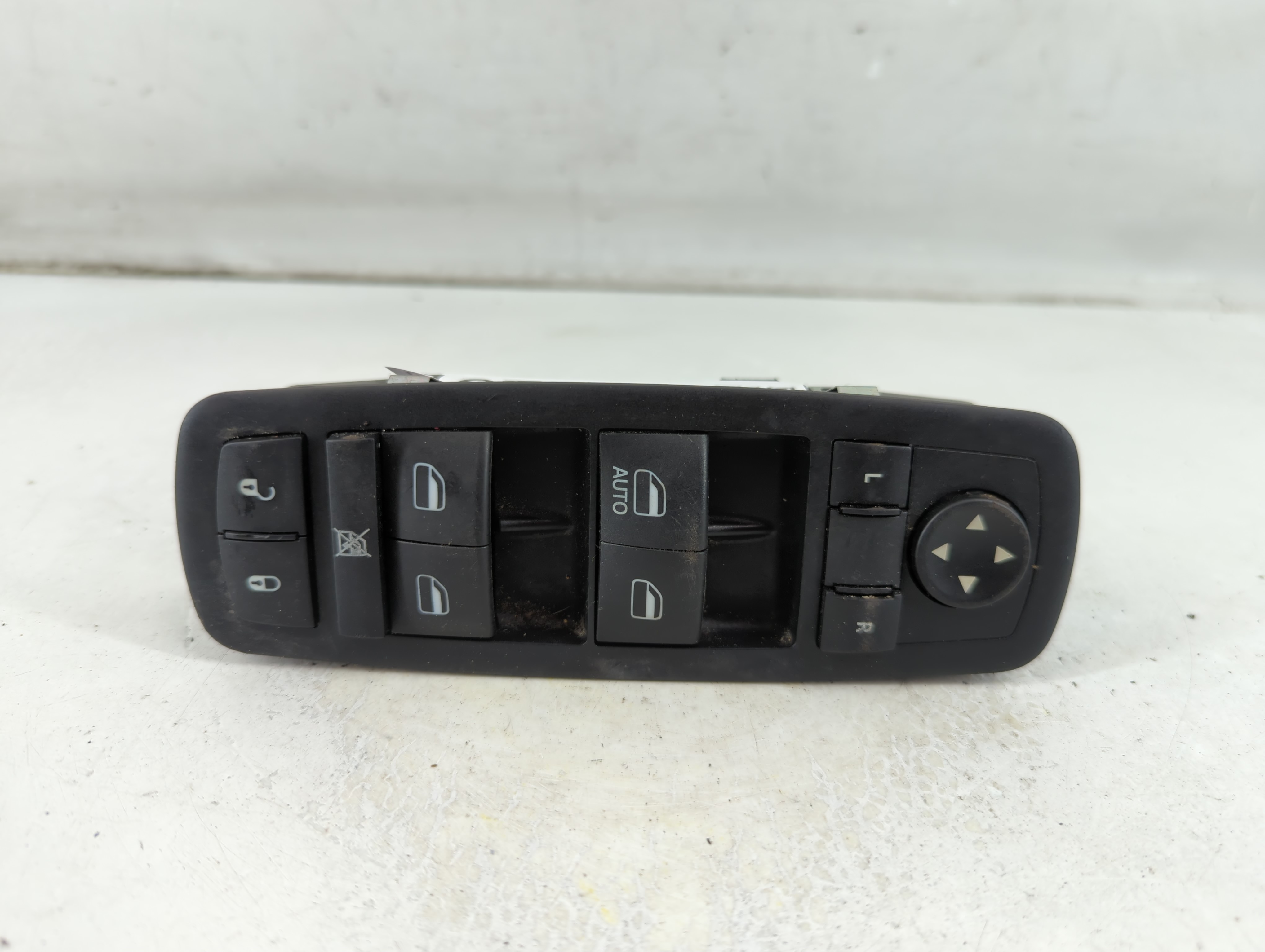 2016 Dodge Journey Driver Left Door Master Power Window Switch 1075520 - Oemusedautoparts1.com