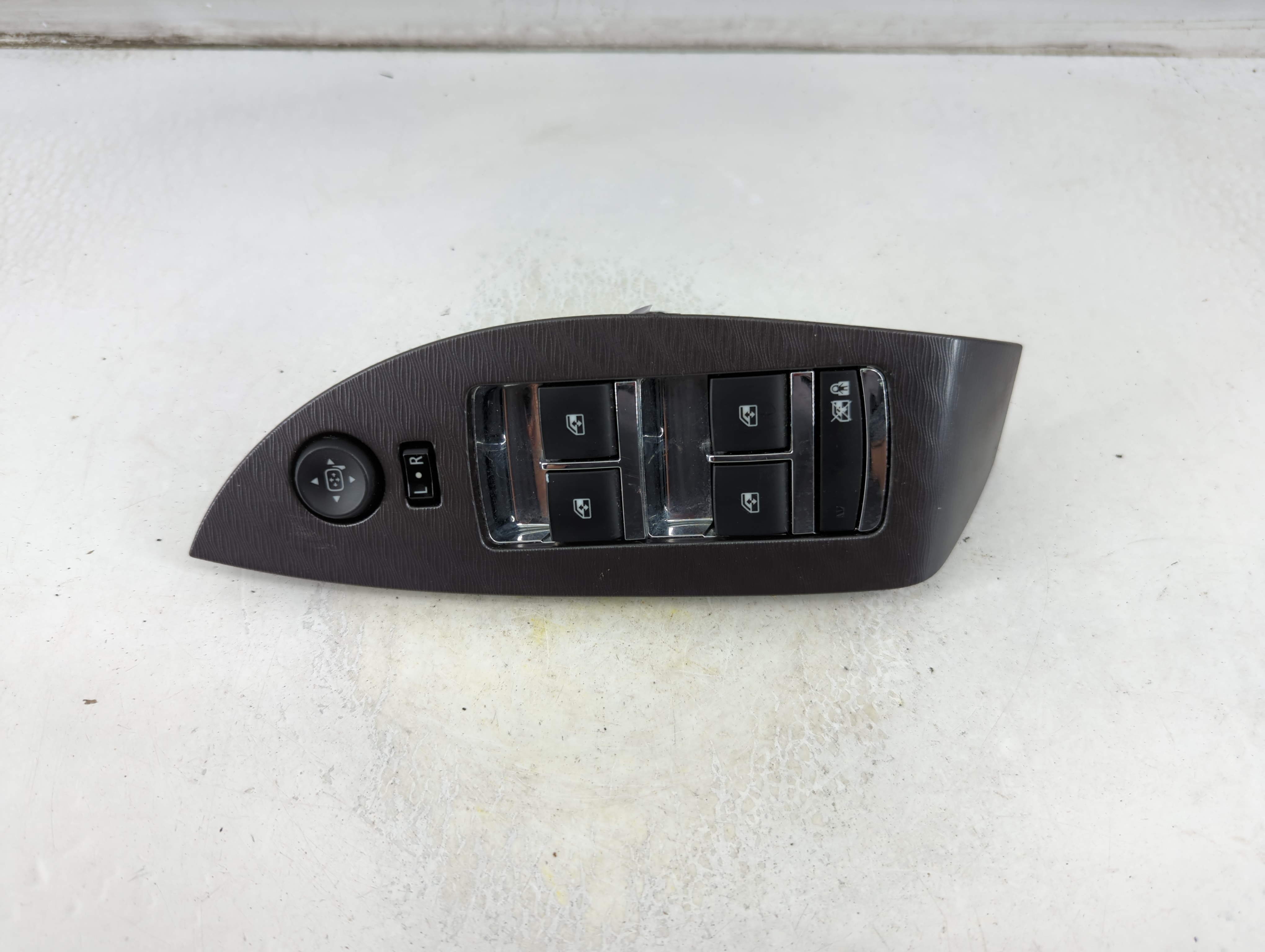 2014-2020 Chevrolet Impala Driver Left Door Master Power Window Switch 1075526 - Oemusedautoparts1.com
