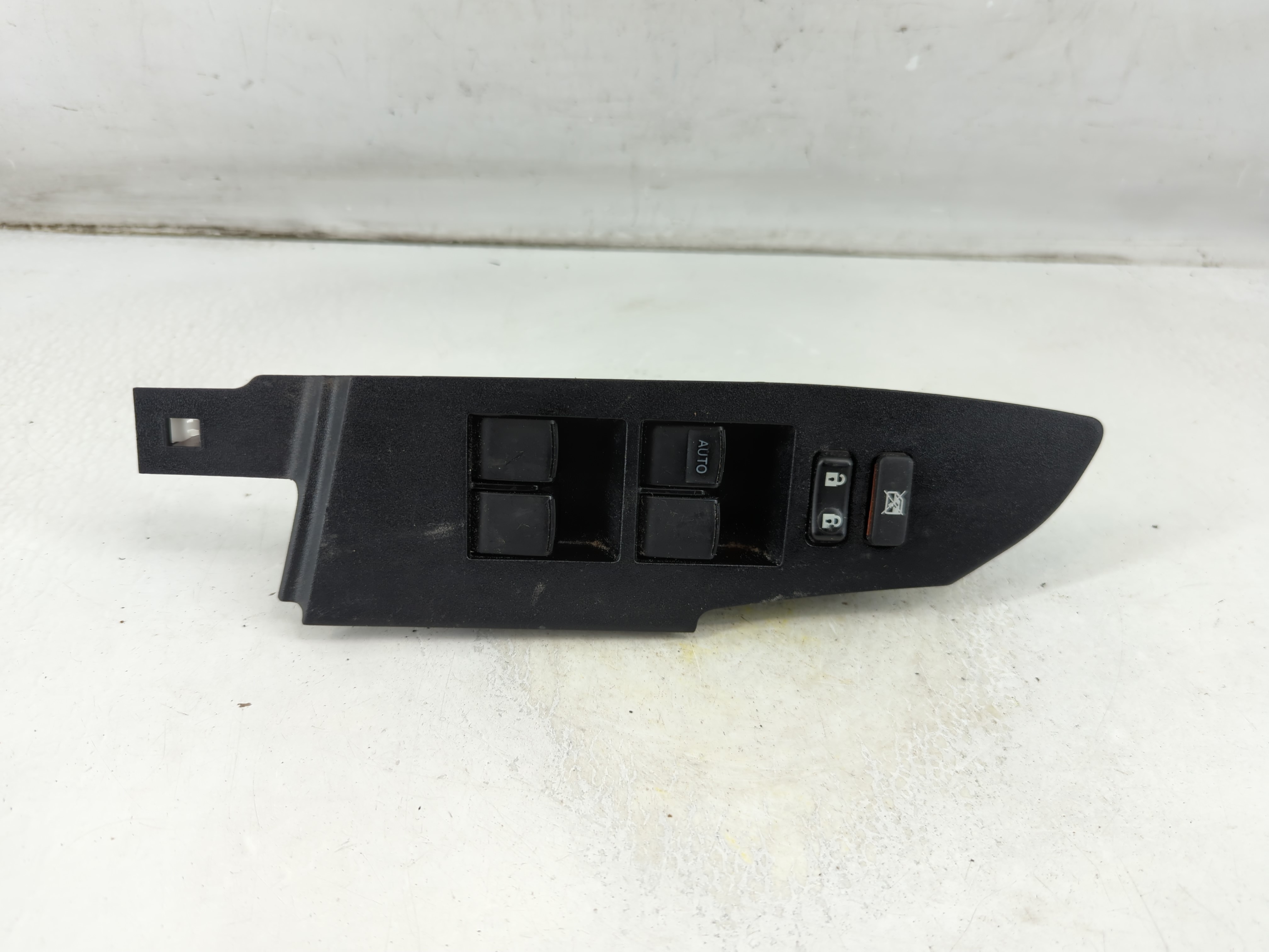 2014-2019 Toyota Corolla Driver Left Door Master Power Window Switch 1075528 - Oemusedautoparts1.com