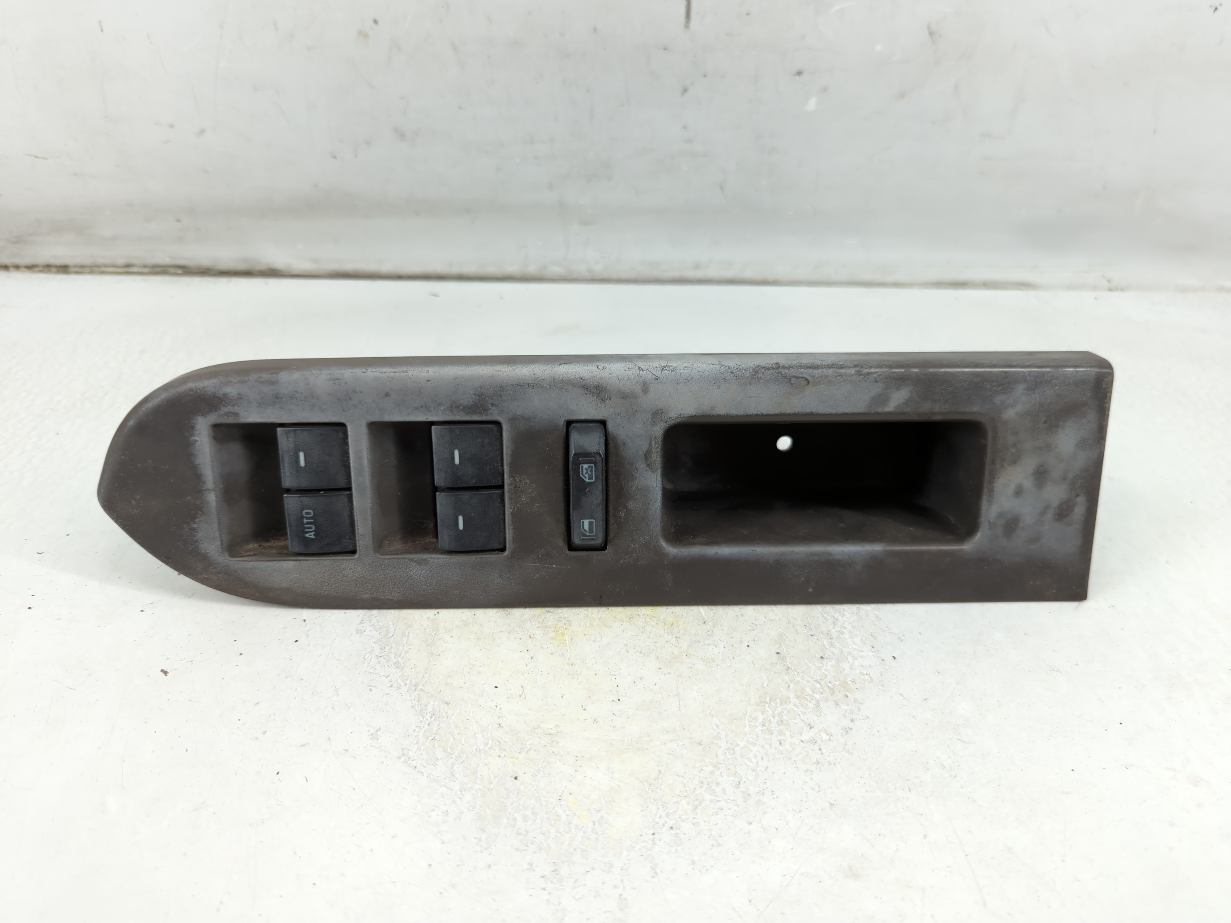2008-2012 Ford Escape Driver Left Door Master Power Window Switch 1075531 - Oemusedautoparts1.com