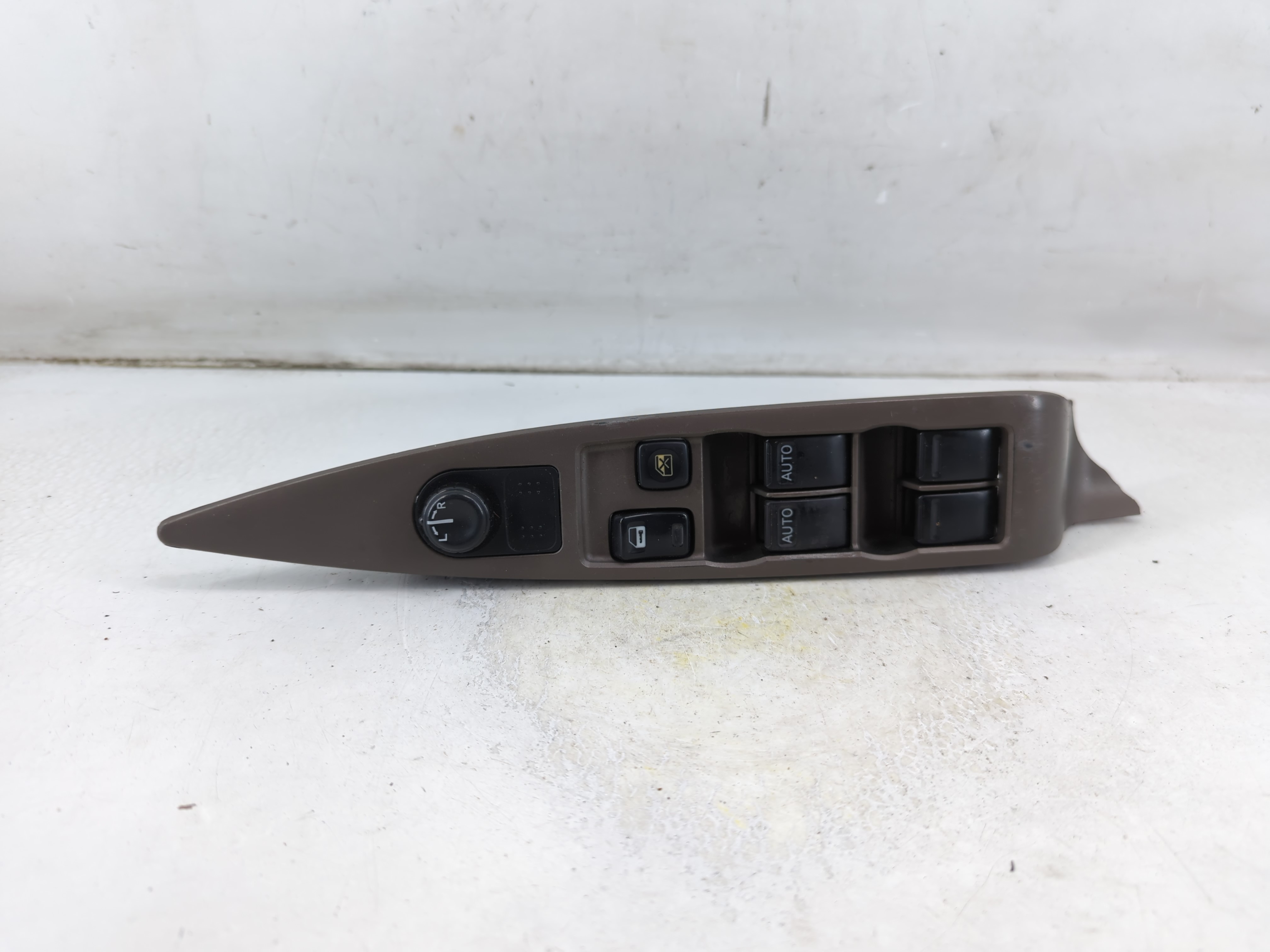2002-2006 Nissan Altima Driver Left Door Master Power Window Switch 1075534 - Oemusedautoparts1.com