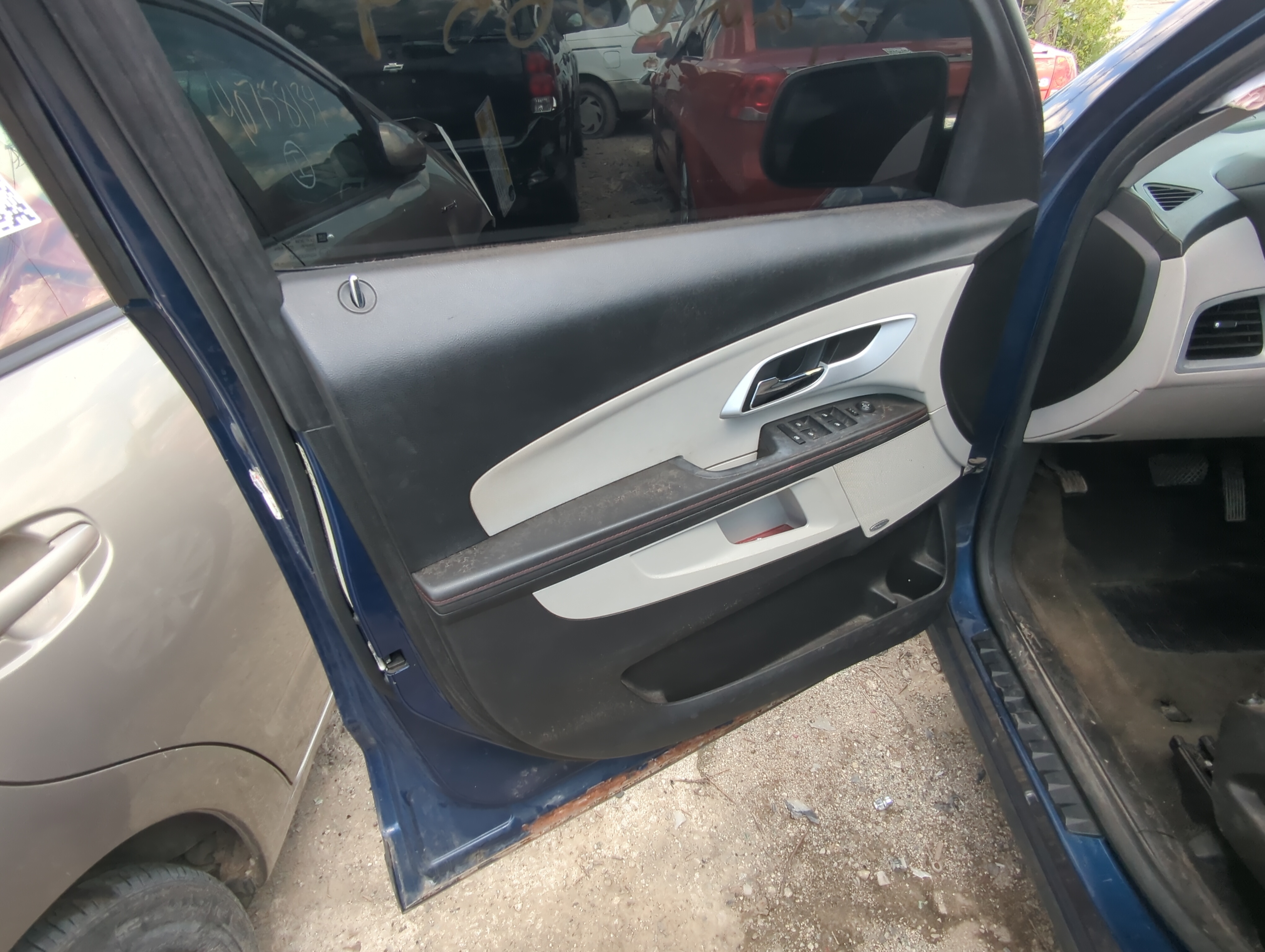 Picture of 2010 Chevrolet Equinox Front Left Driver Interior Door Panel Trim 1075848