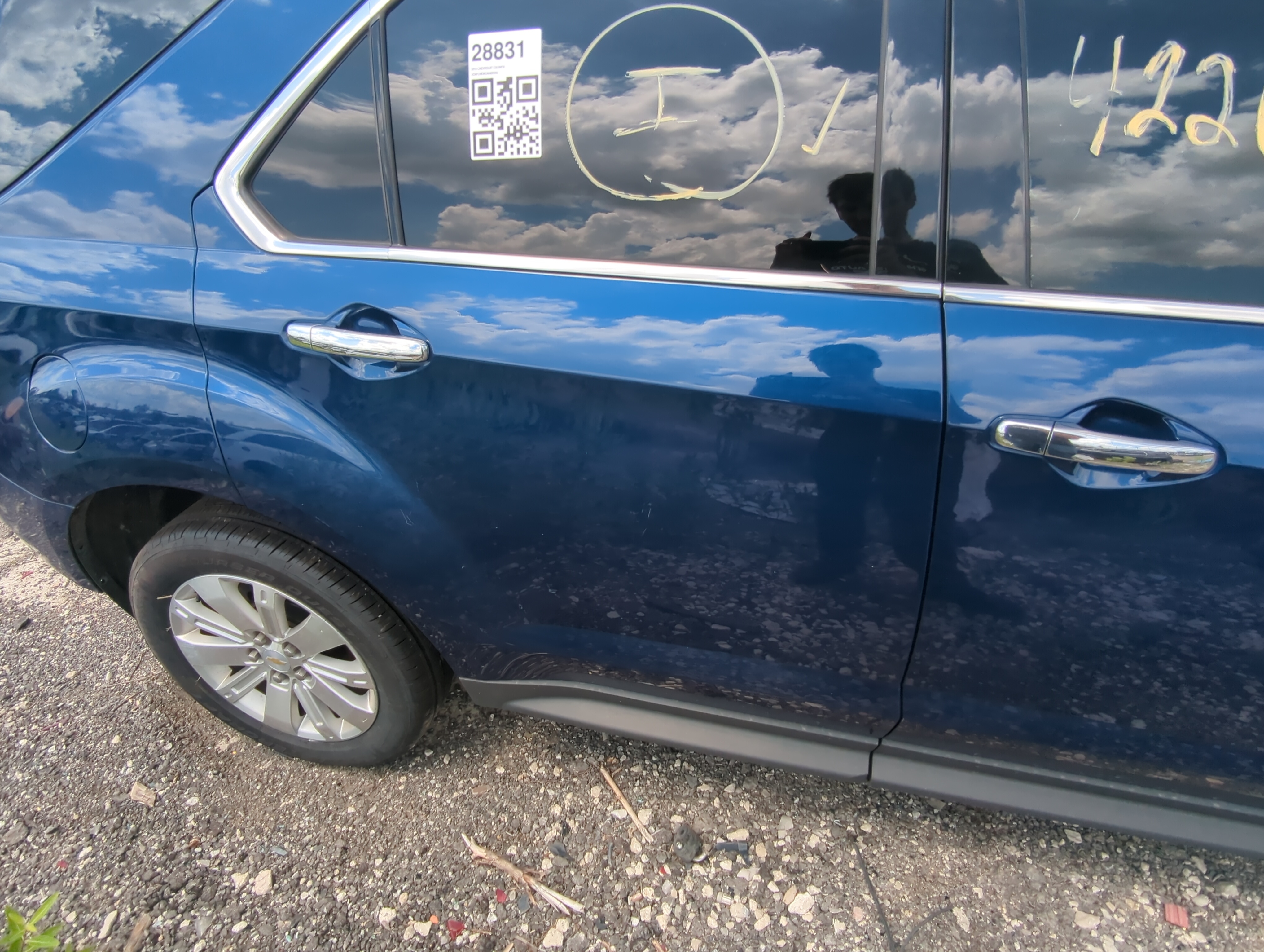 2010-2011 Chevrolet Equinox Passenger Rear Door Oem 1075866 - Oemusedautoparts1.com