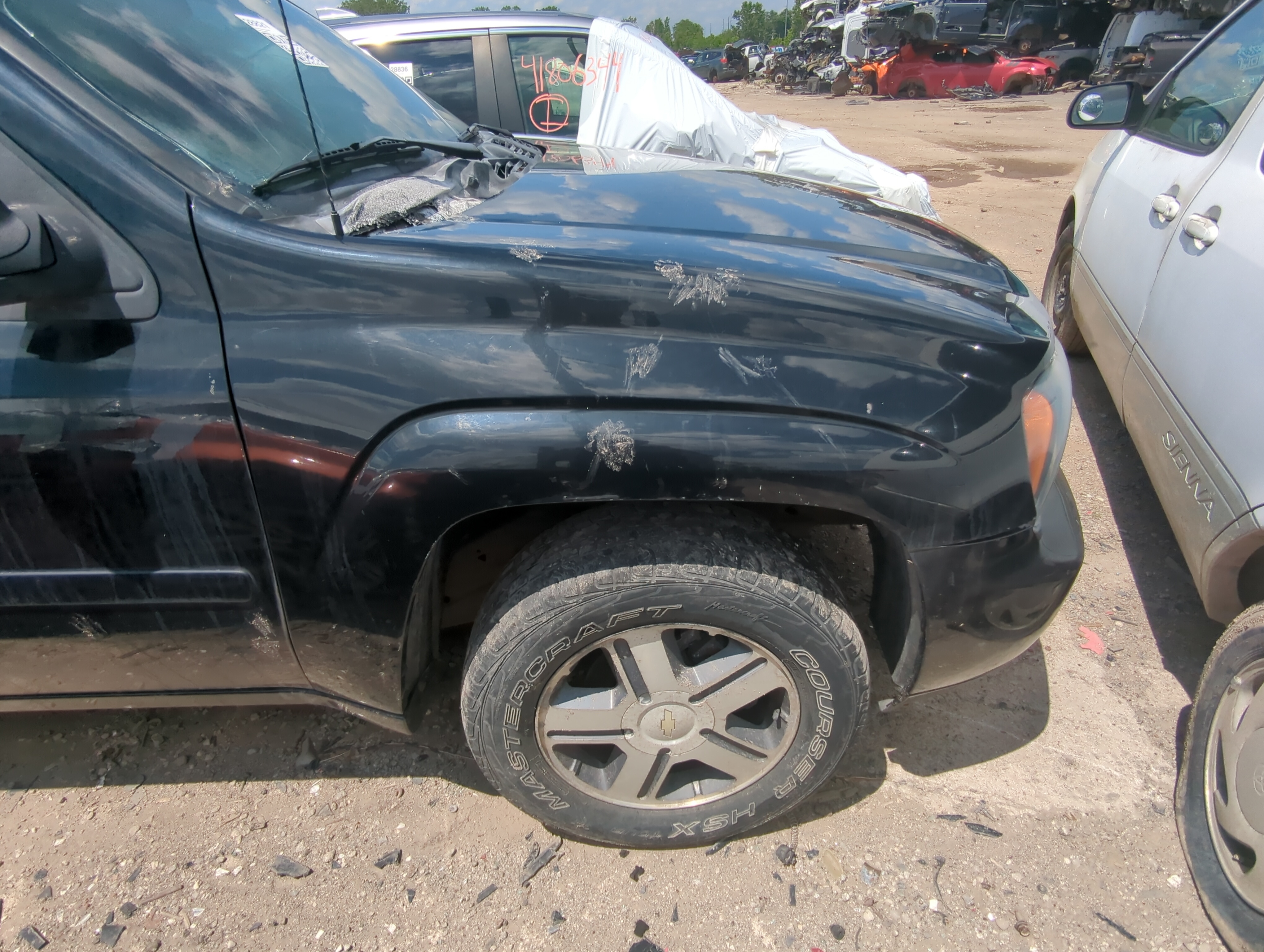 Picture of 2002-2009 Chevrolet Trailblazer Passenger Fender 1075926
