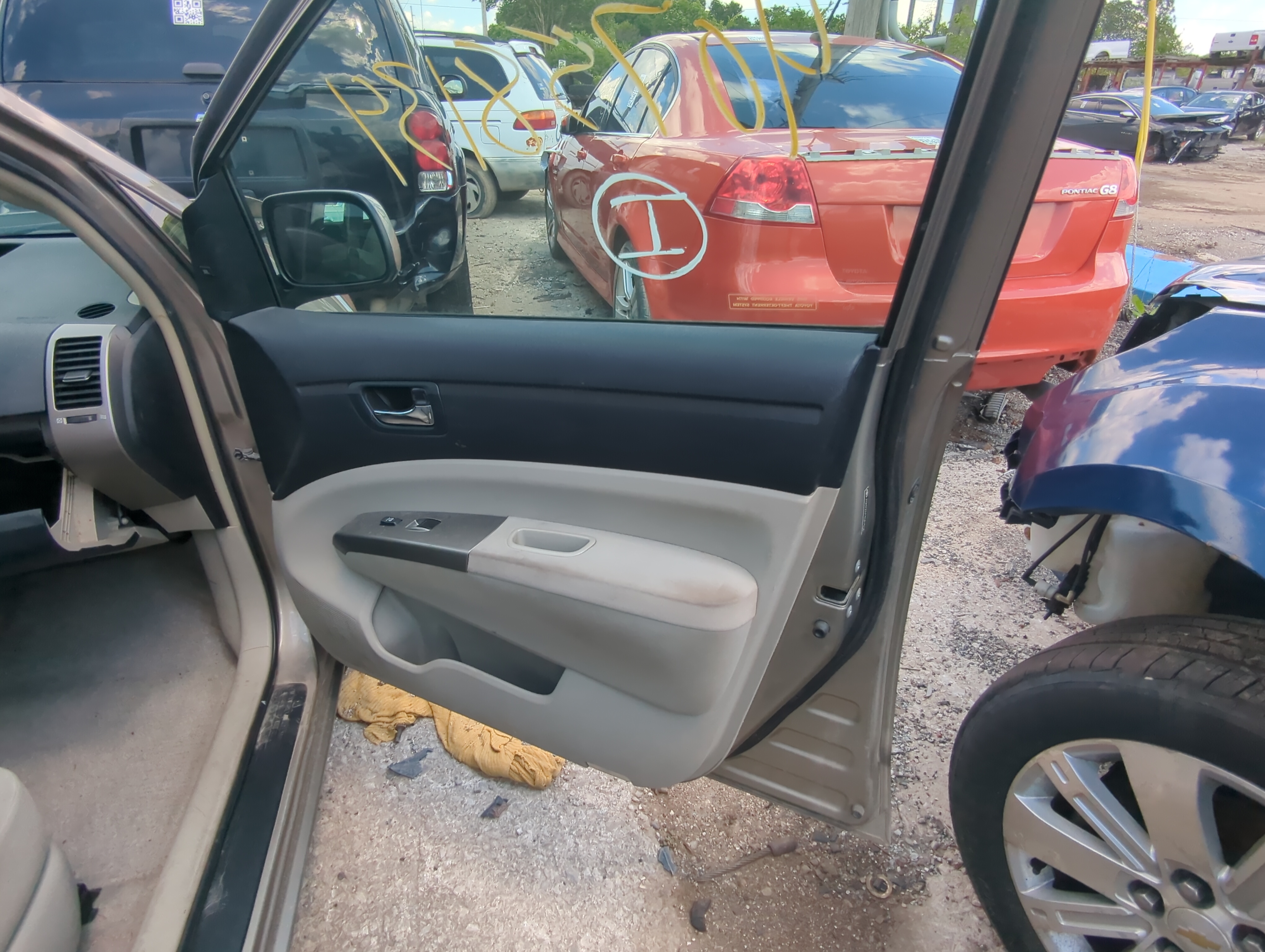 Picture of 2008 Toyota Prius Front Right Passenger Interior Door Panel Trim 1076173