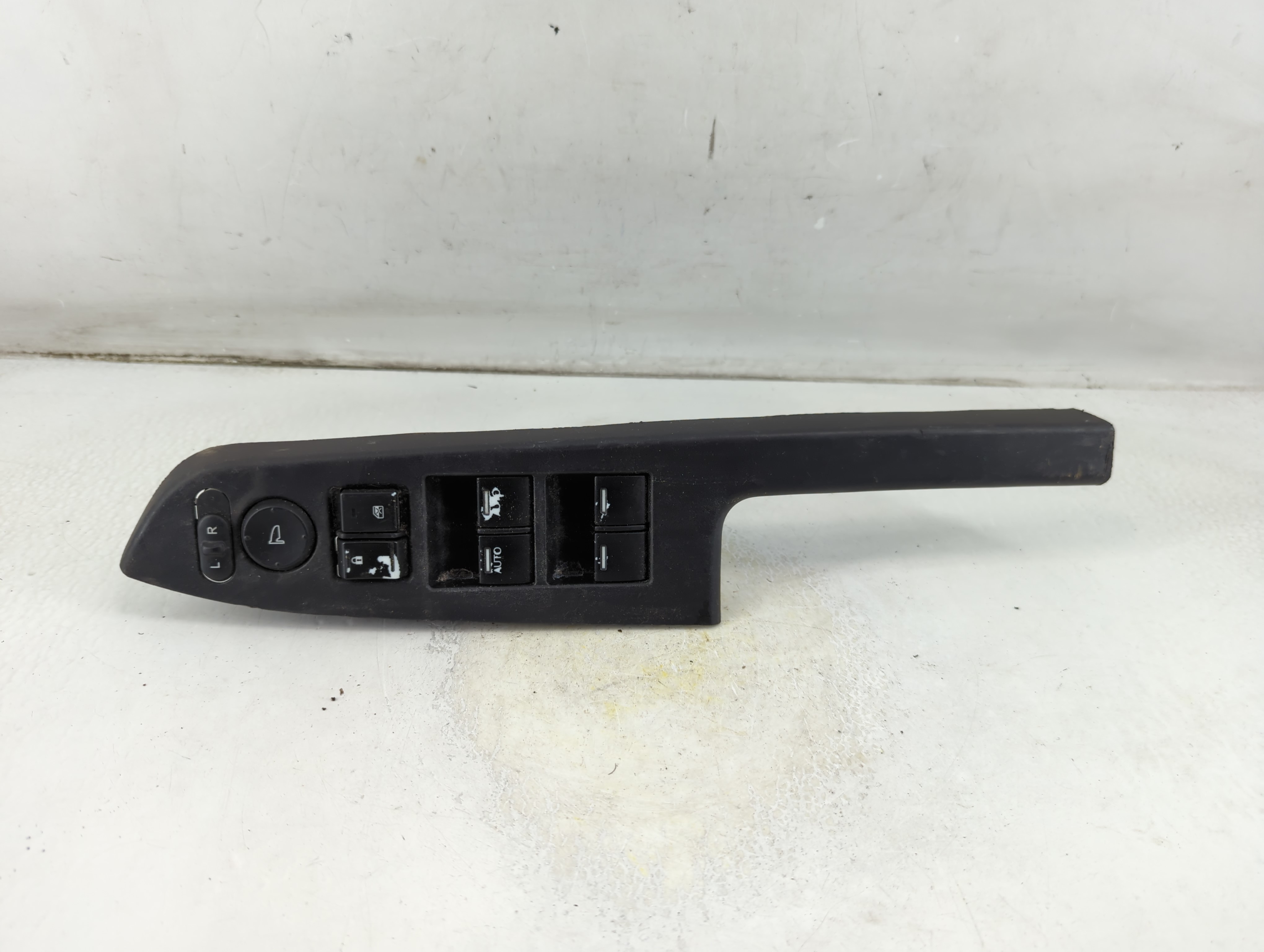 Picture of 2012-2015 Honda Pilot Driver Left Door Master Power Window Switch 1076631