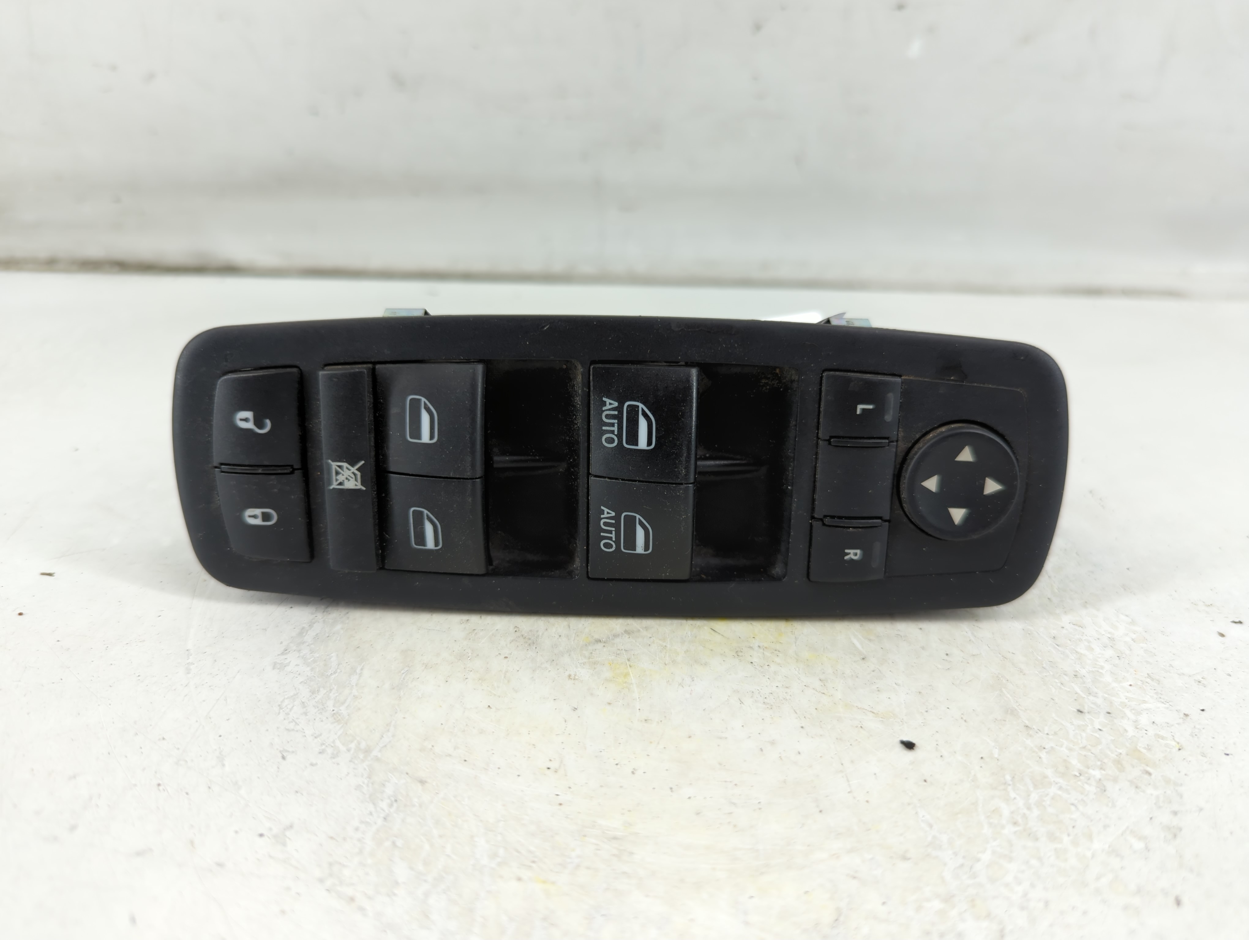 Picture of Dodge Ram 1500 Driver Left Door Master Power Window Switch 56046823ae 1076641