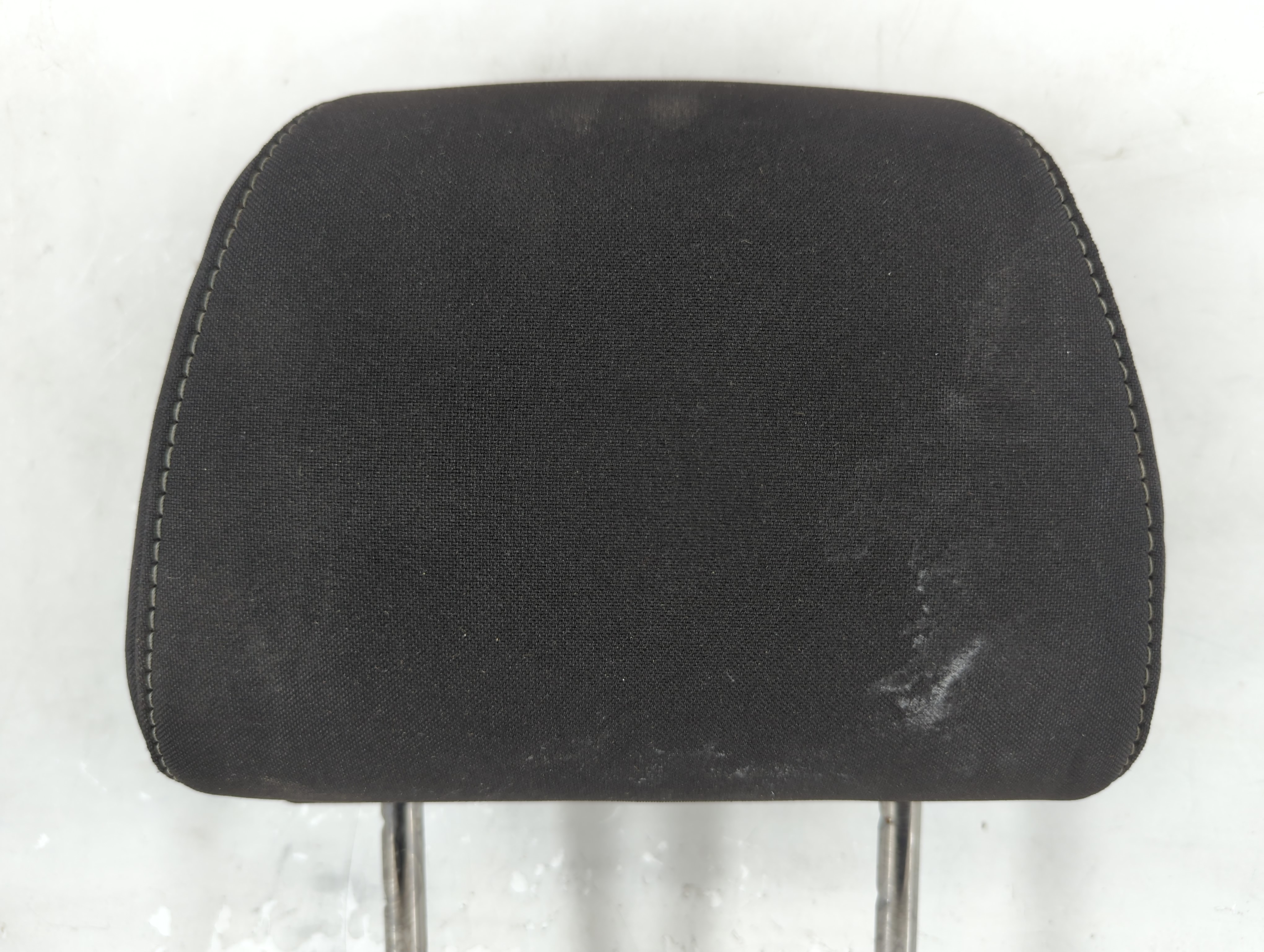 2015-2018 Ford Focus Headrest Head Rest Rear Seat Black 1076644 - Oemusedautoparts1.com