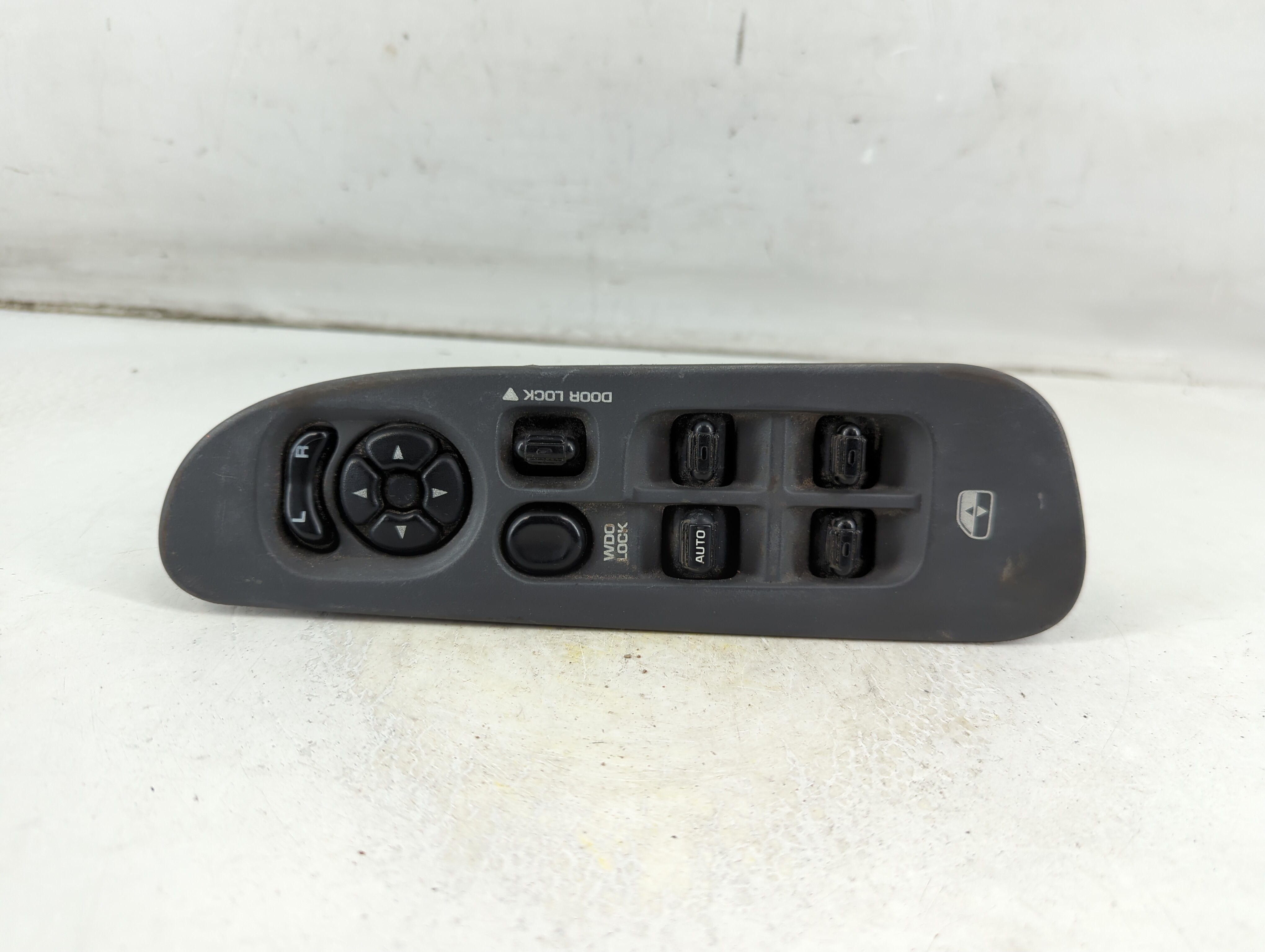 2002-2008 Dodge Ram 1500 Driver Left Door Master Power Window Switch 1076647 - Oemusedautoparts1.com