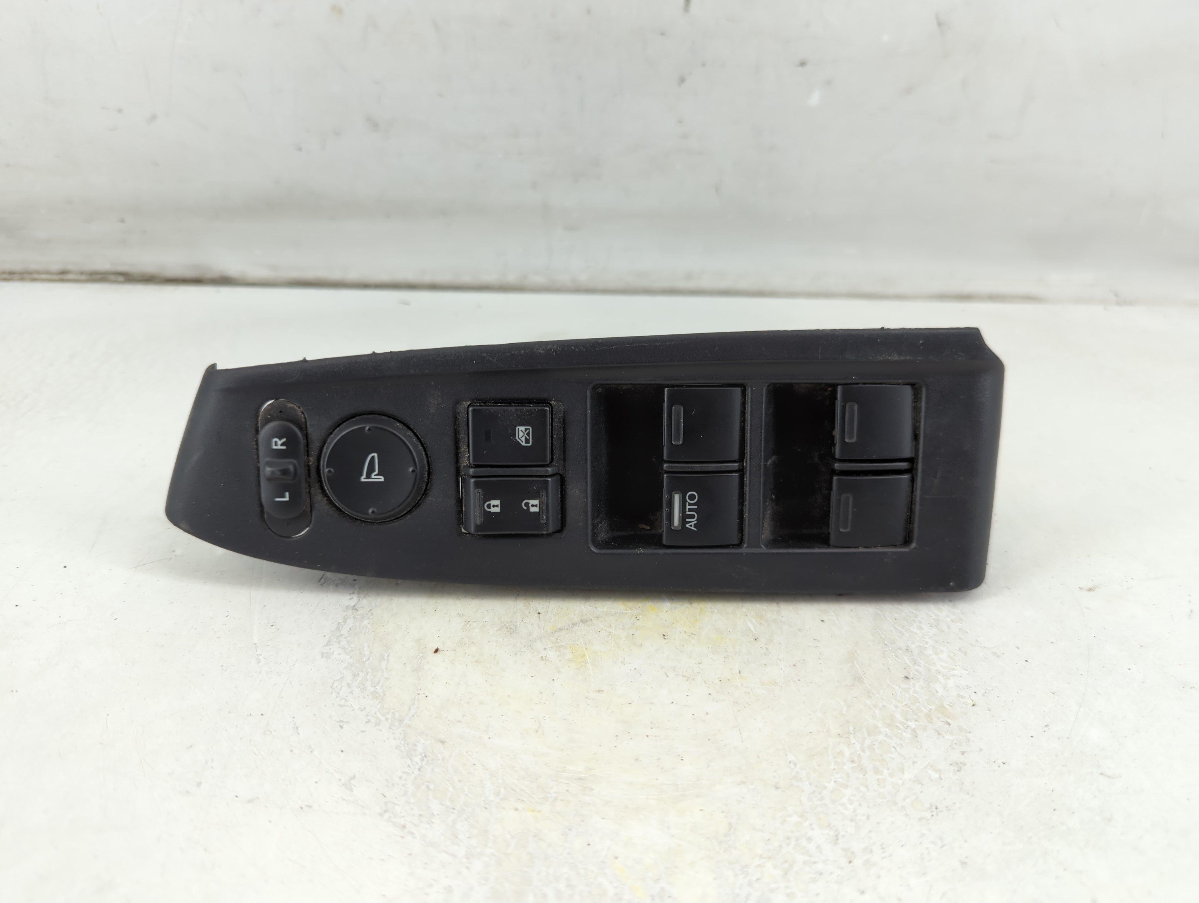 2008-2012 Honda Accord Driver Left Door Master Power Window Switch 1076683 - Oemusedautoparts1.com