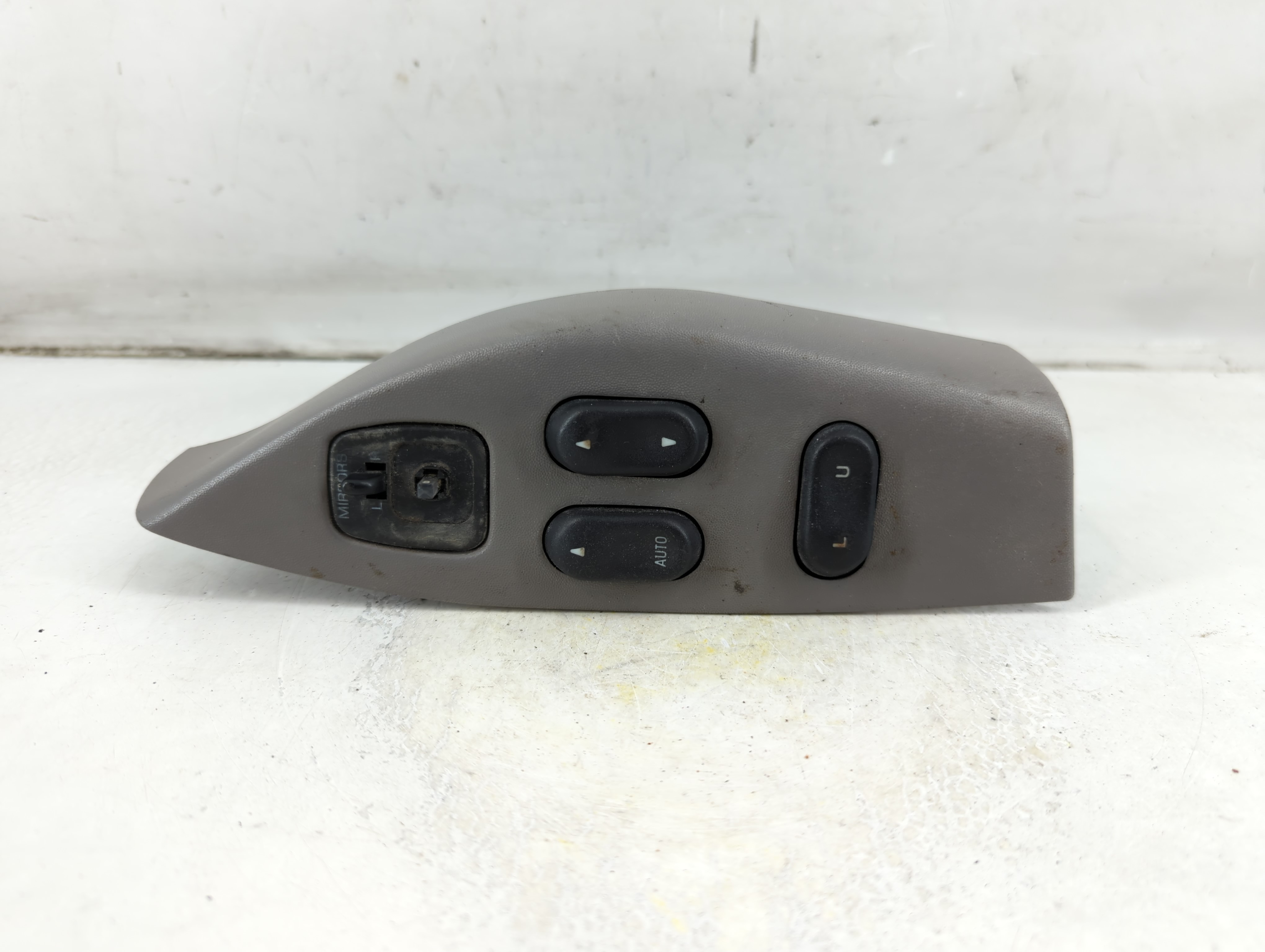 1997 Ford F-150 Driver Left Door Master Power Window Switch 1076689 - Oemusedautoparts1.com