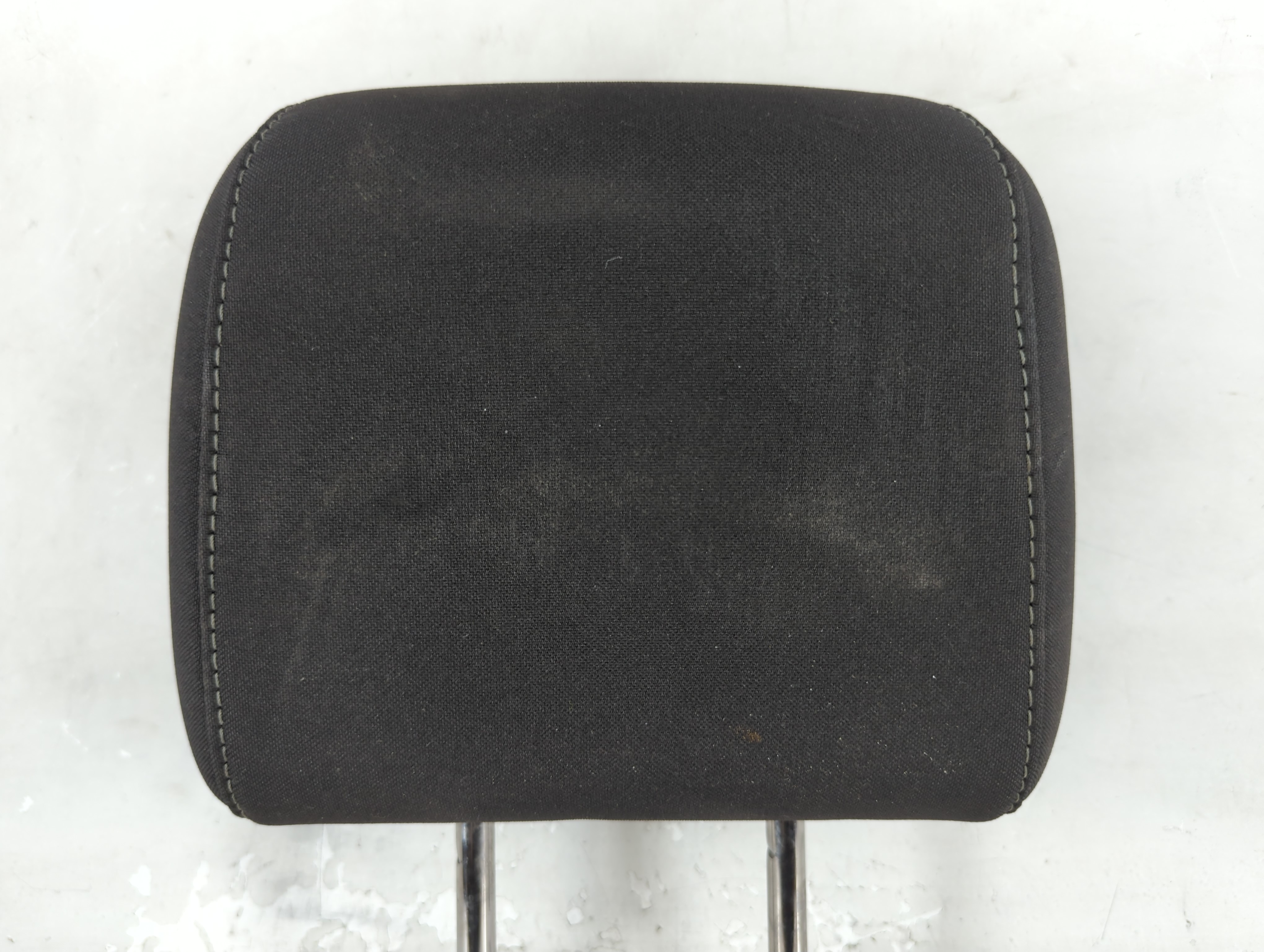 2015-2018 Ford Focus Headrest Head Rest Rear Seat Black 1076696 - Oemusedautoparts1.com
