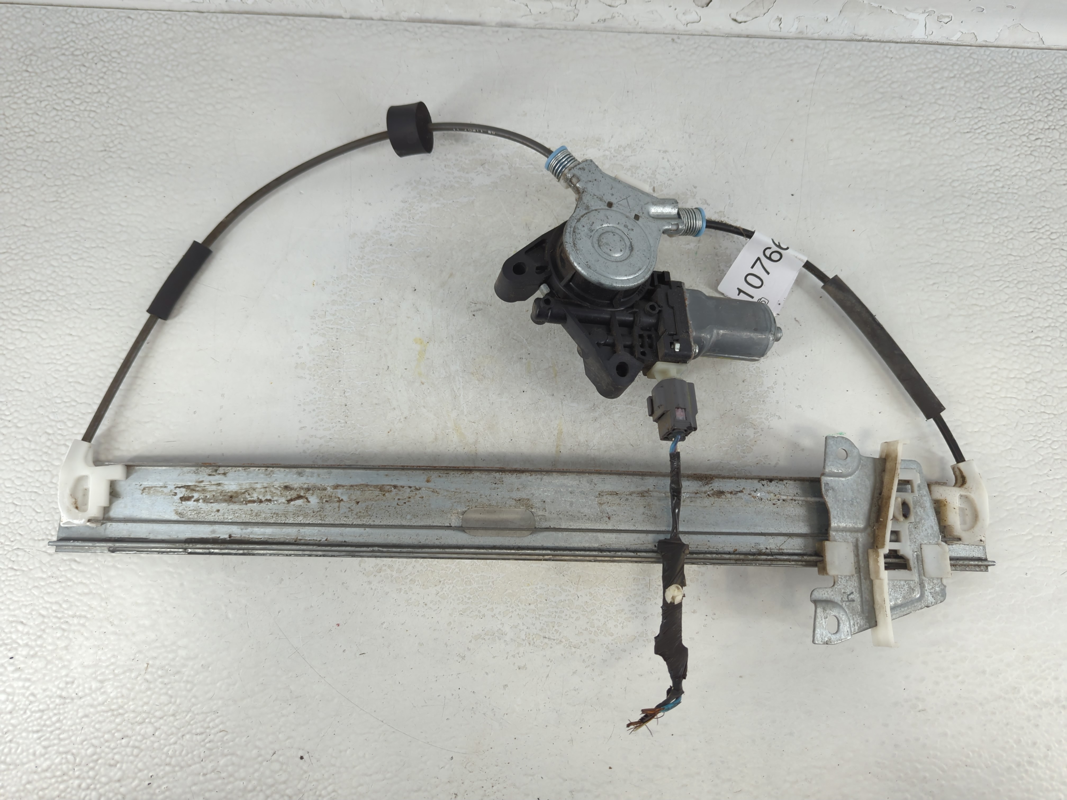 Picture of 2001-2007 Ford Escape Window Regulator Passenger Front 1076697