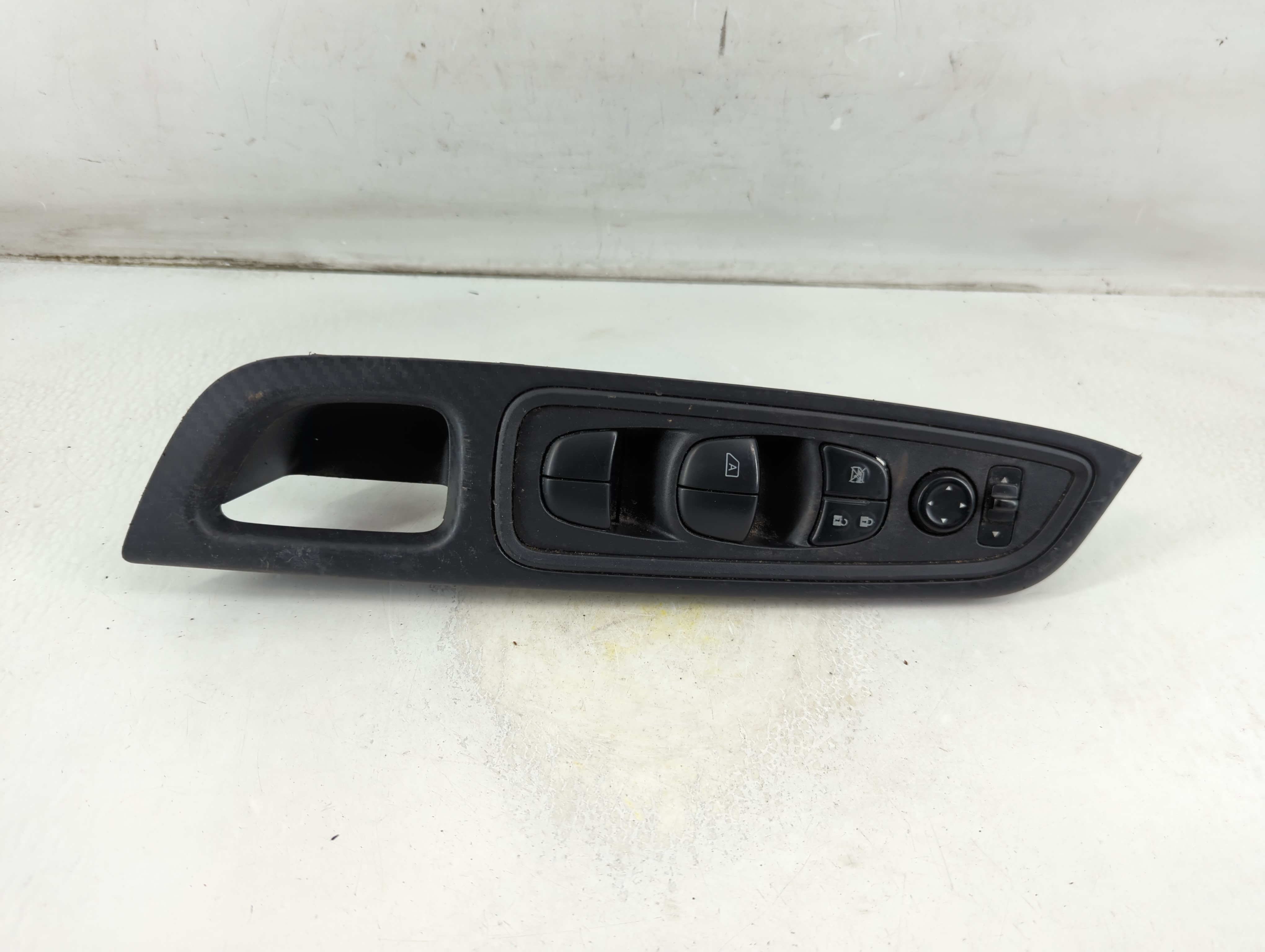 2020-2022 Nissan Versa Driver Left Door Master Power Window Switch 1076703 - Oemusedautoparts1.com