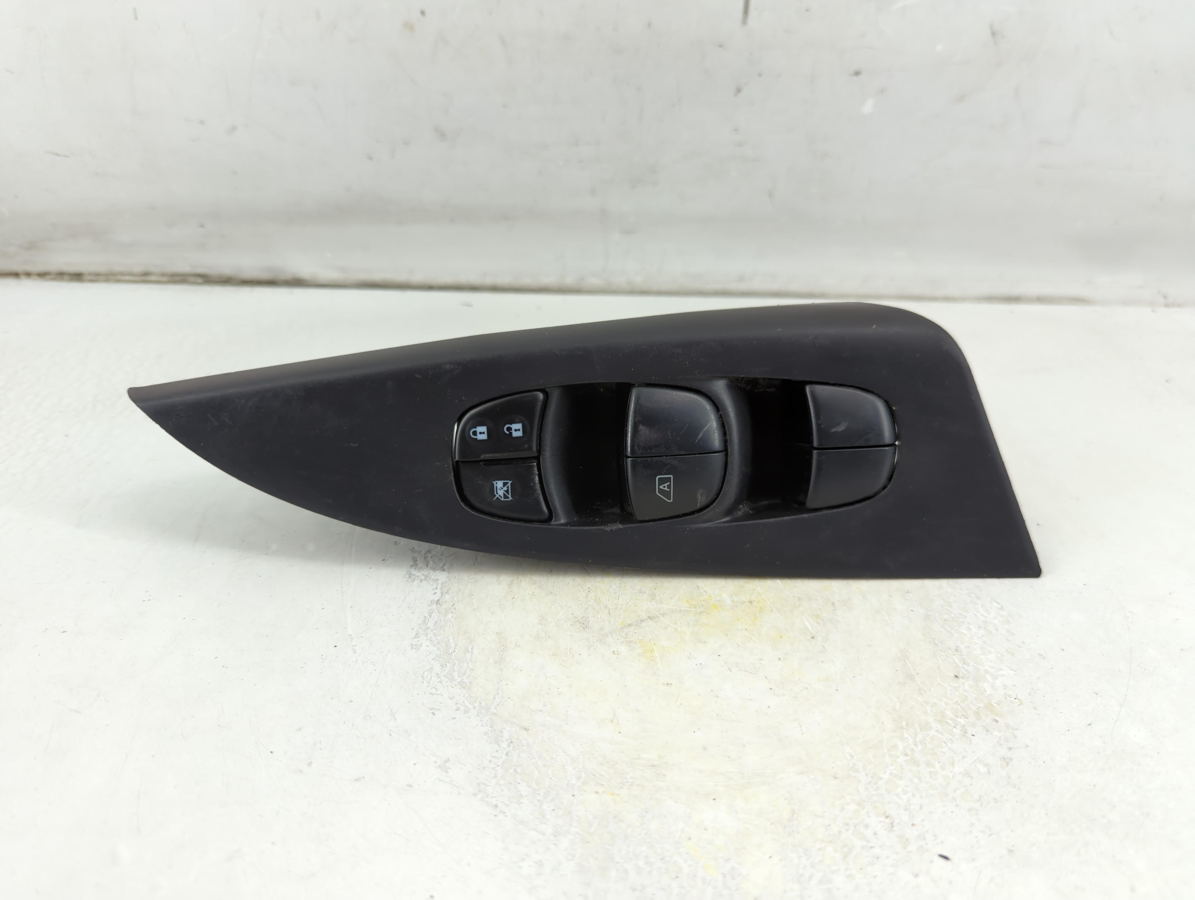 2013-2019 Nissan Sentra Driver Left Door Master Power Window Switch 1076708 - Oemusedautoparts1.com