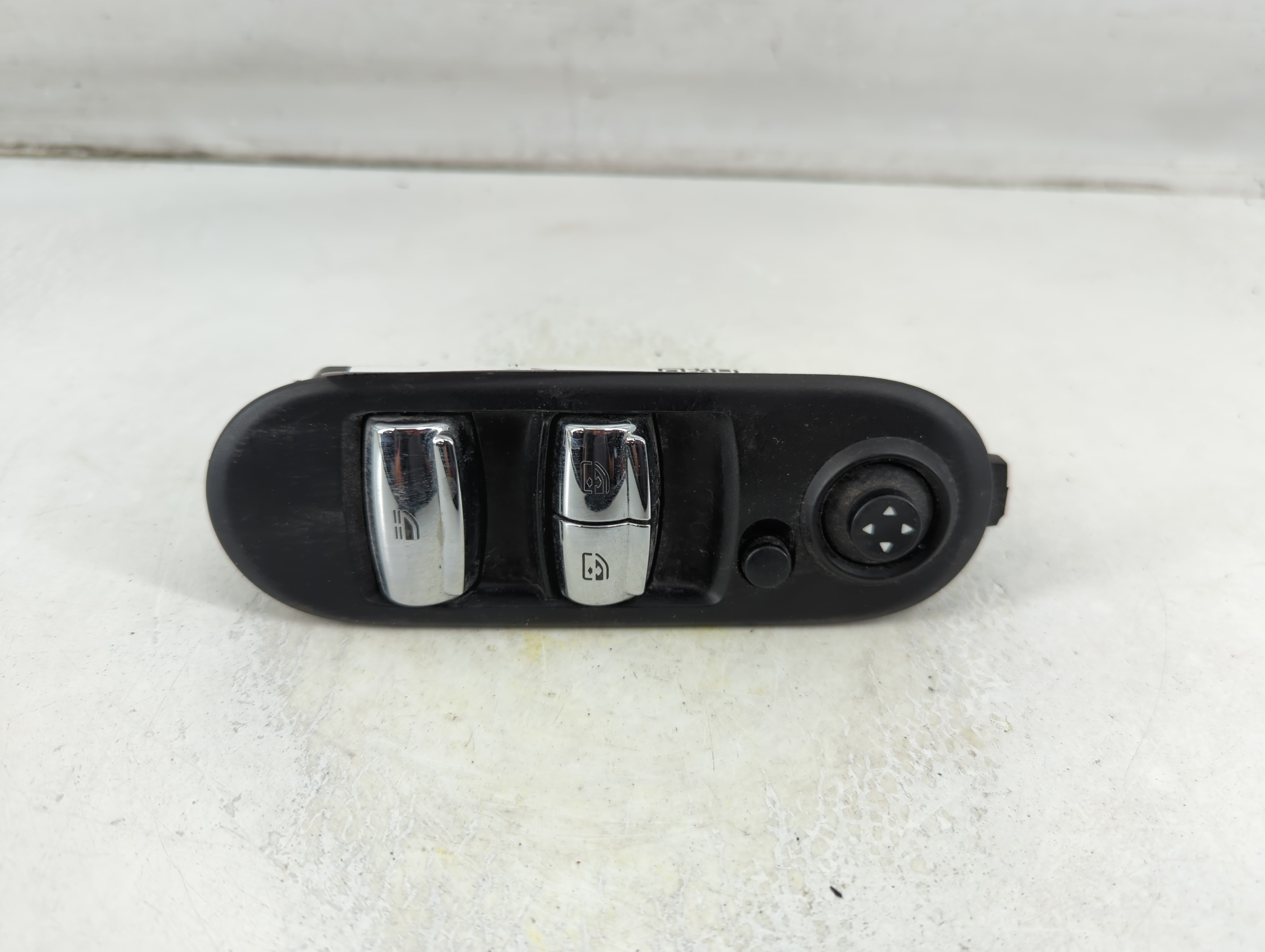 Picture of 2019 Mini Cooper Driver Left Door Master Power Window Switch 9354855-01 1076710