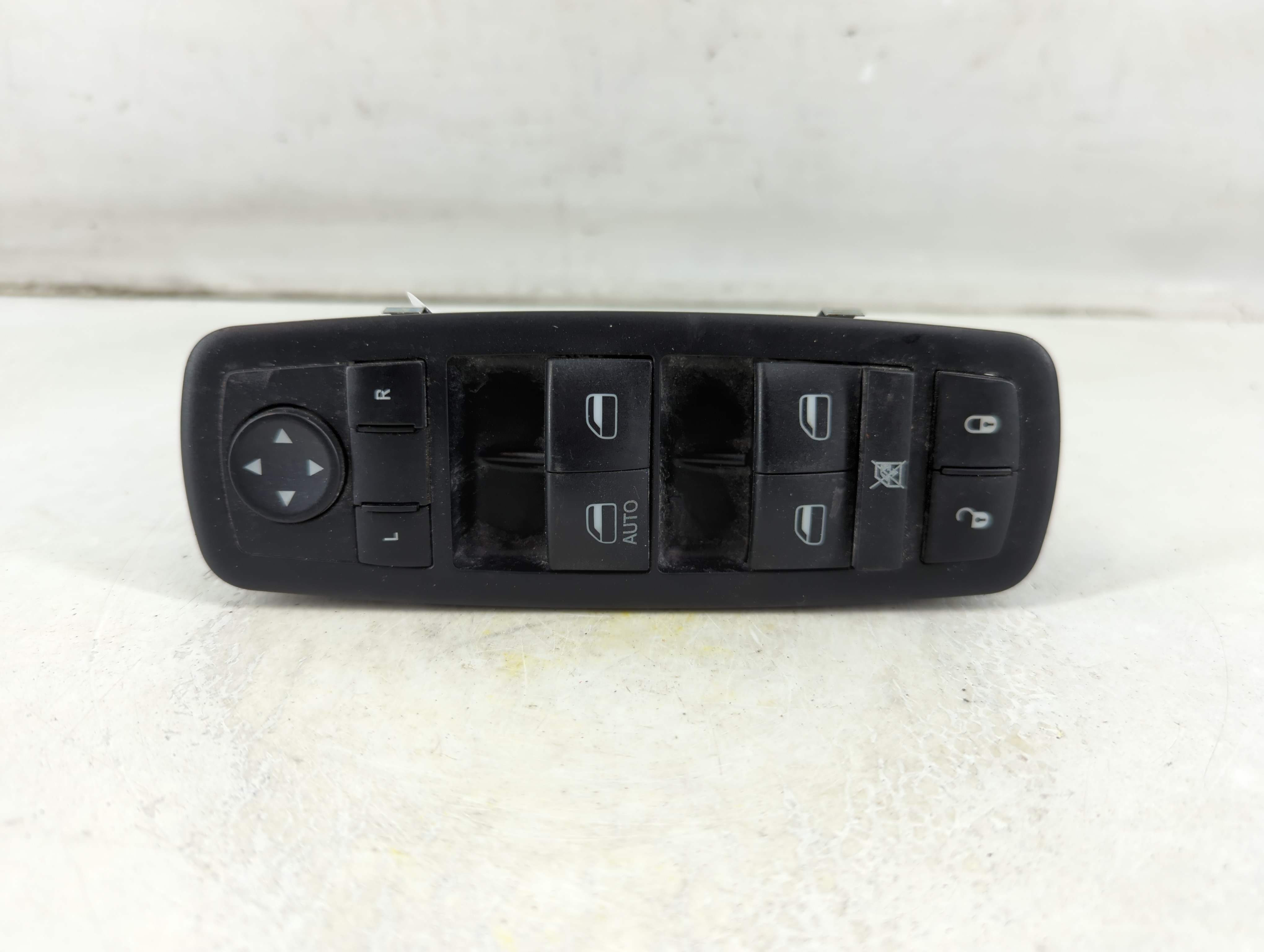 2014 Dodge Journey Driver Left Door Master Power Window Switch 1076718 - Oemusedautoparts1.com