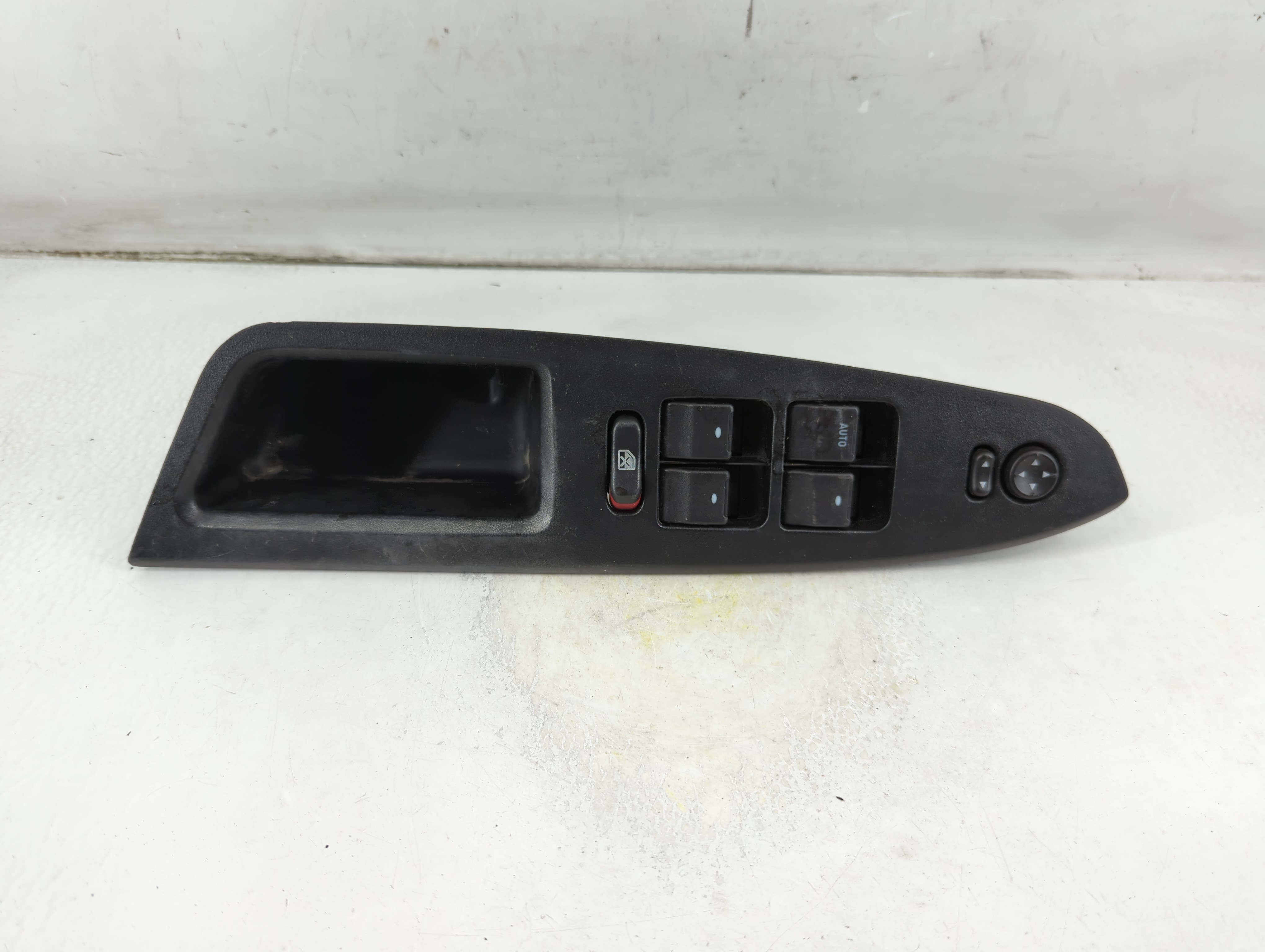2009-2016 Chevrolet Impala Driver Left Door Master Power Window Switch 1076727 - Oemusedautoparts1.com