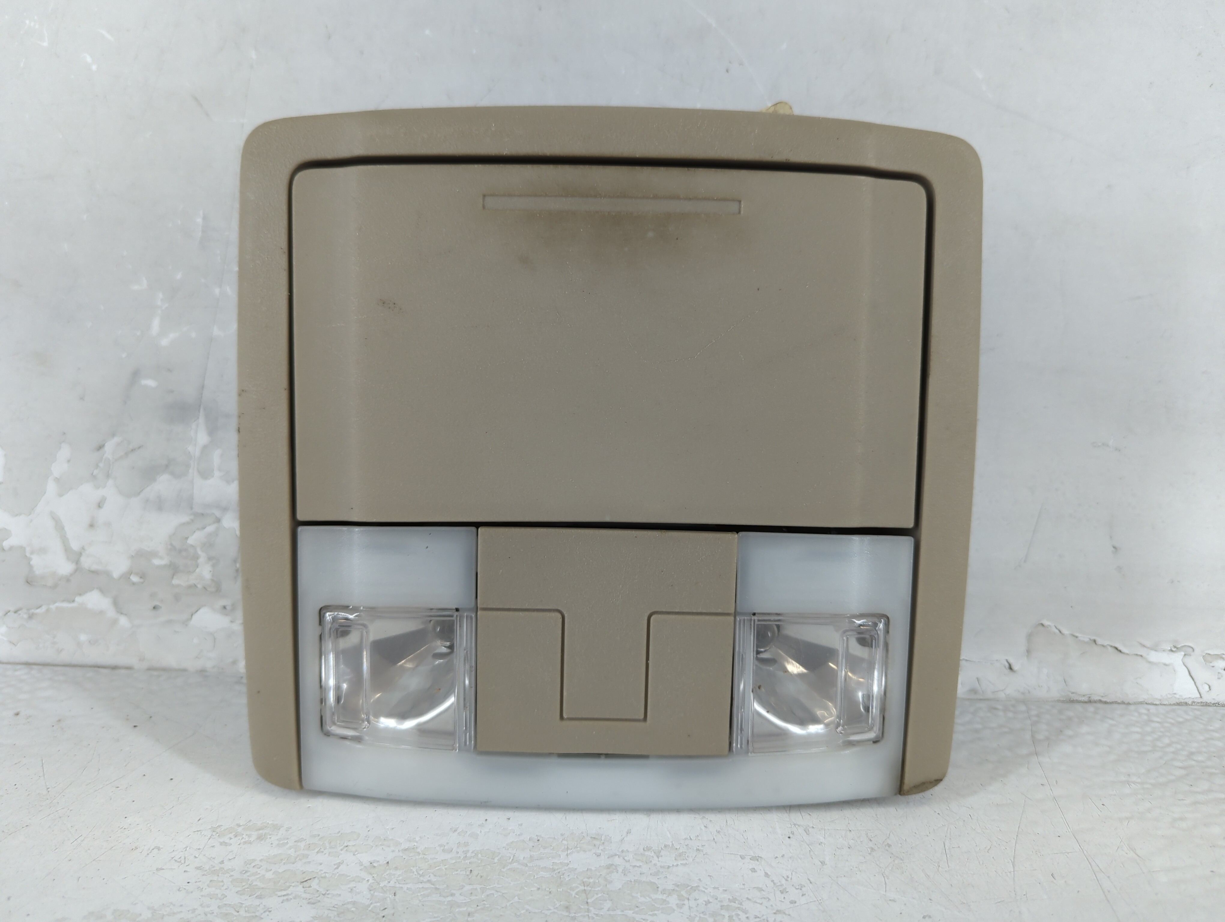2009 Ford Taurus Overhead Roof Console 1076732 - Oemusedautoparts1.com
