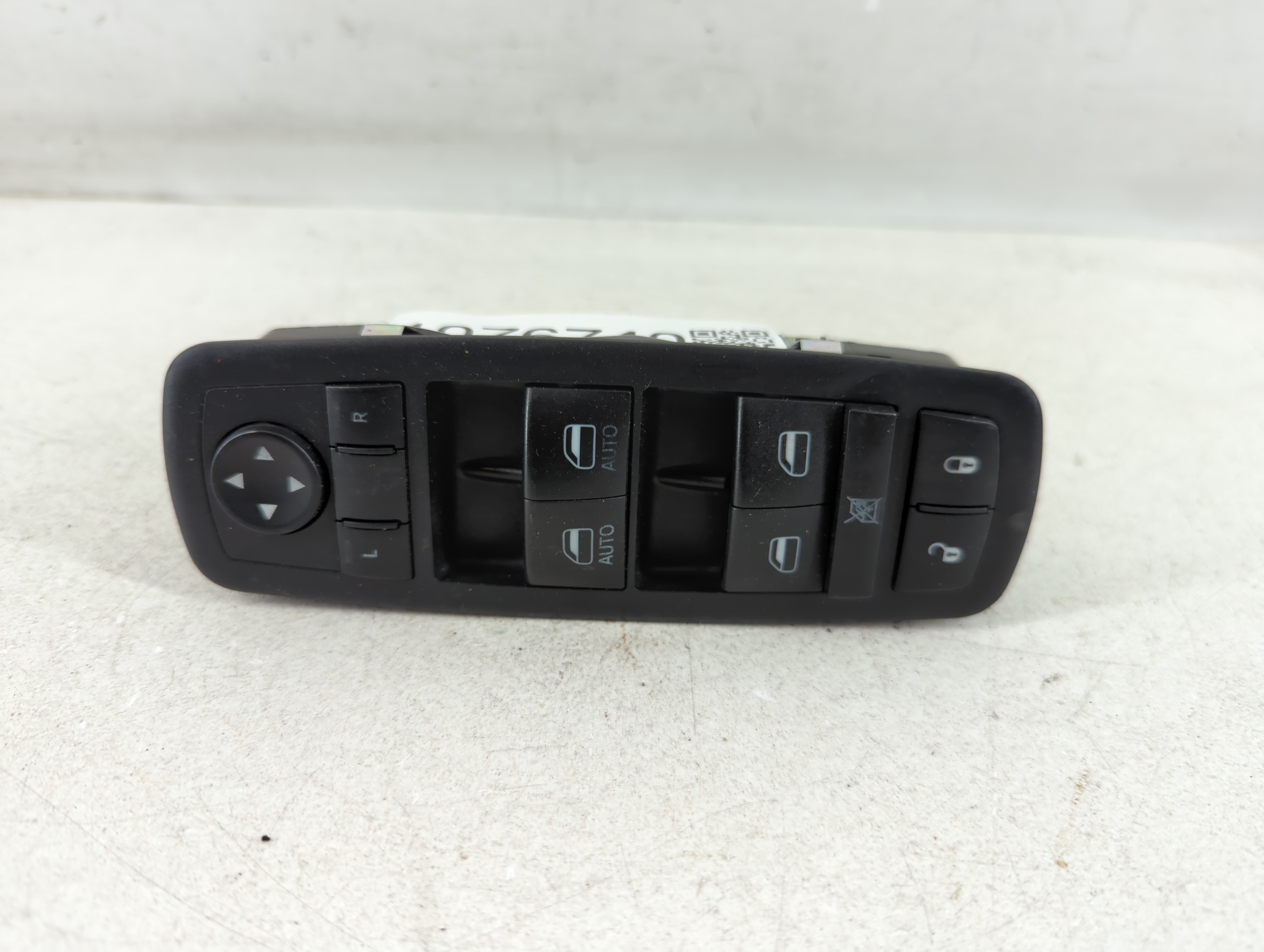 Picture of Dodge Caravan Driver Left Door Master Power Window Switch 68298871aa 1076740