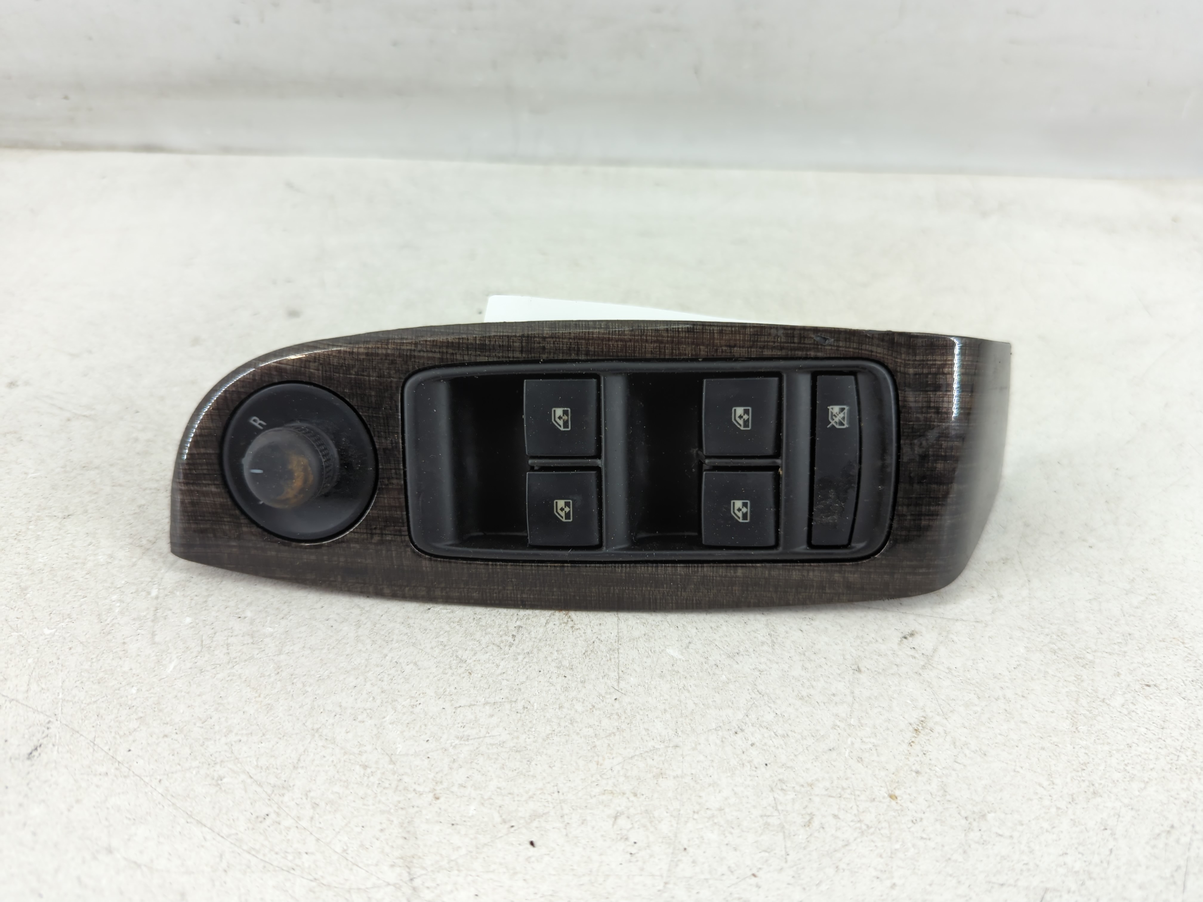 2014-2016 Chevrolet Malibu Driver Left Door Master Power Window Switch 1076756 - Oemusedautoparts1.com