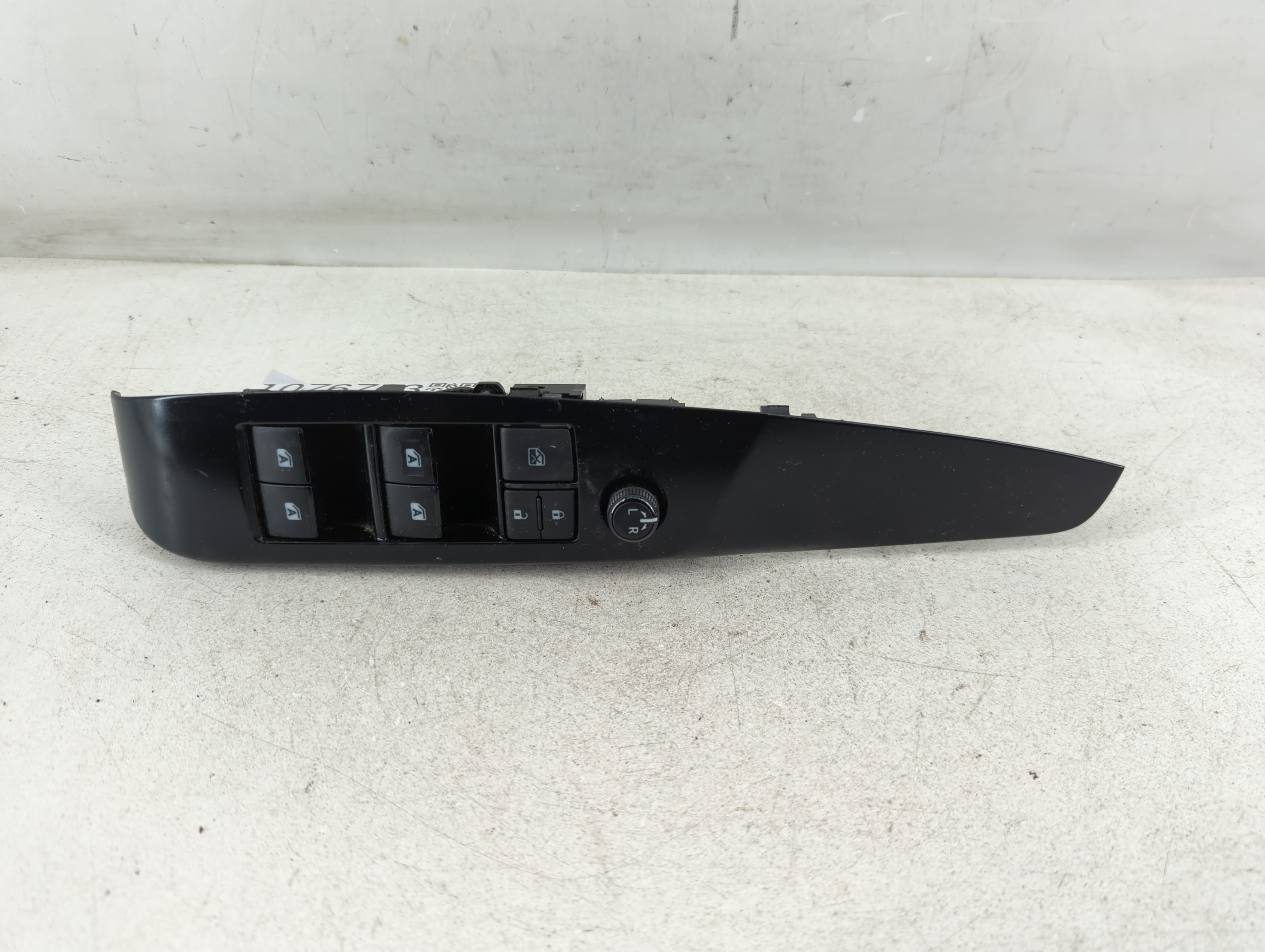 2018-2022 Toyota Camry Driver Left Door Master Power Window Switch 1076763 - Oemusedautoparts1.com