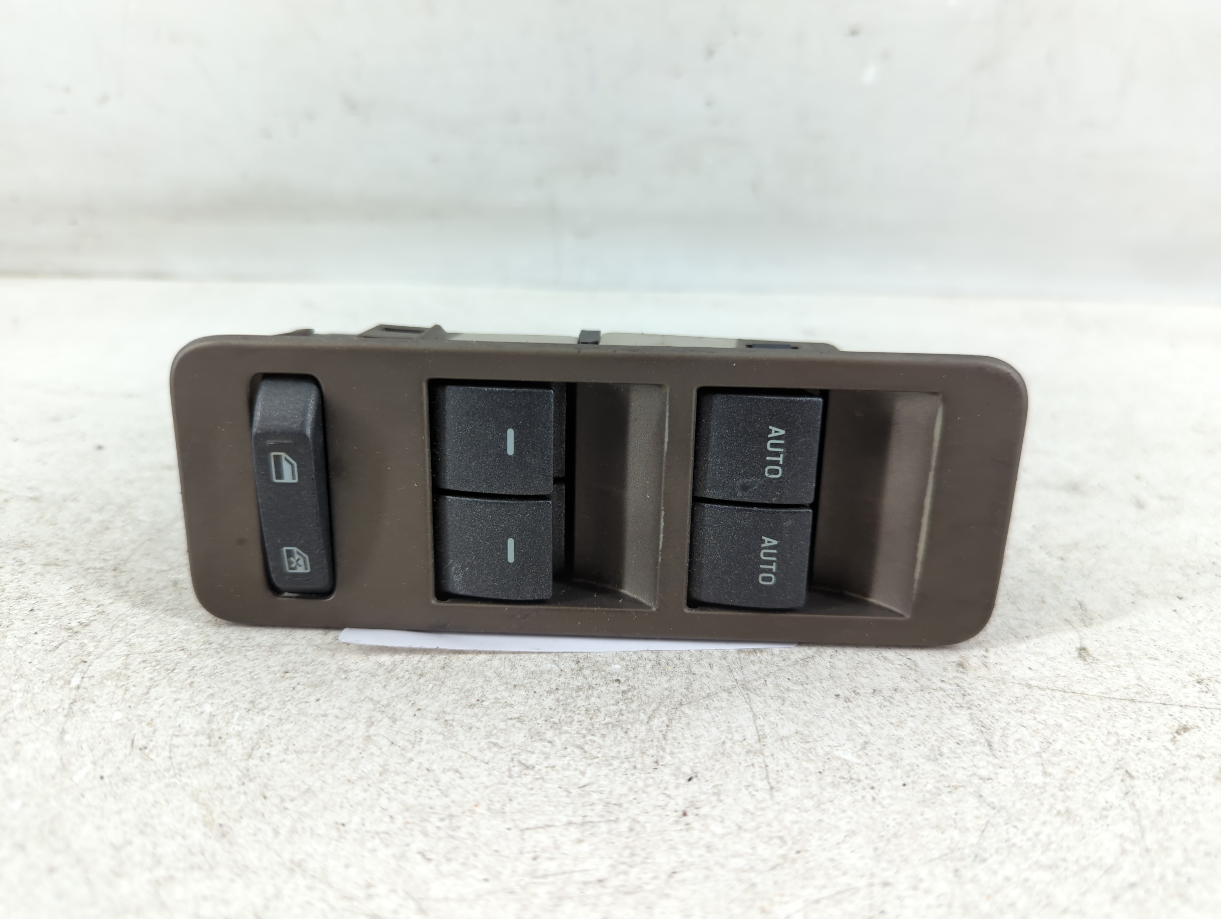 2011-2015 Lincoln Mkx Driver Left Door Master Power Window Switch 1076767 - Oemusedautoparts1.com