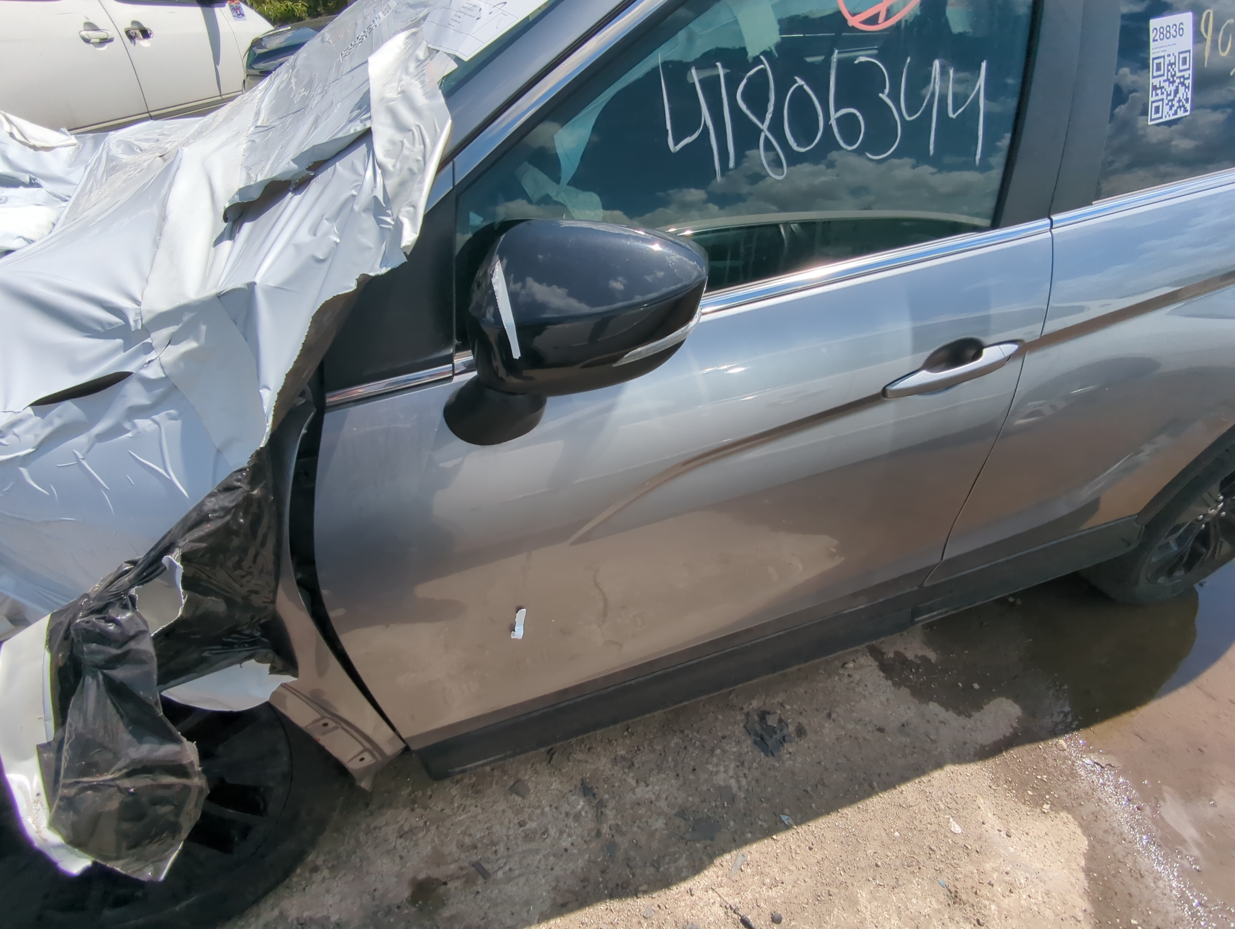 Picture of 2019 Mitsubishi Eclipse Cross Driver Front Door Oem 1076852
