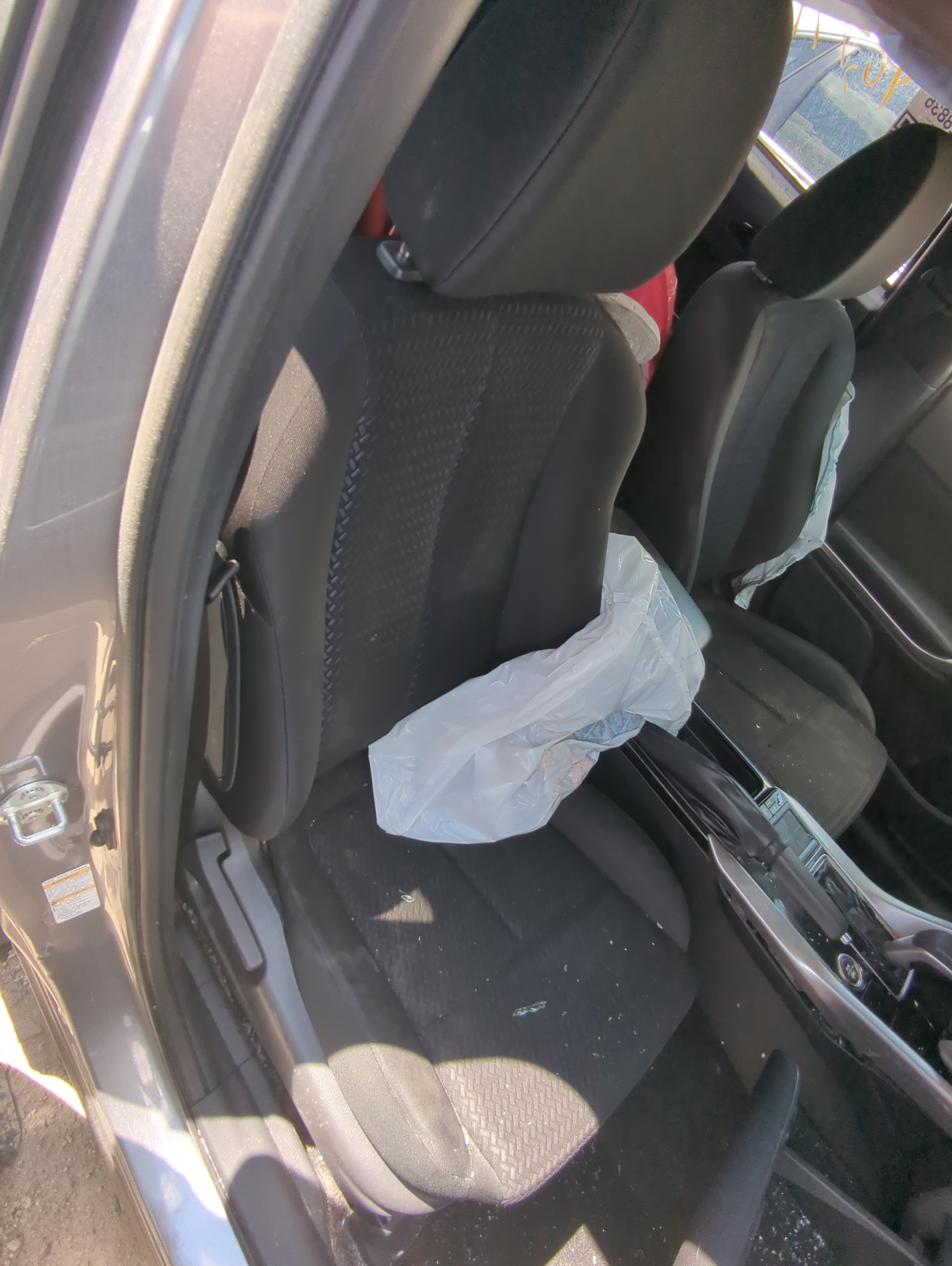 Picture of 2019 Mitsubishi Eclipse Cross Passenger Front Seat Oem 1076912