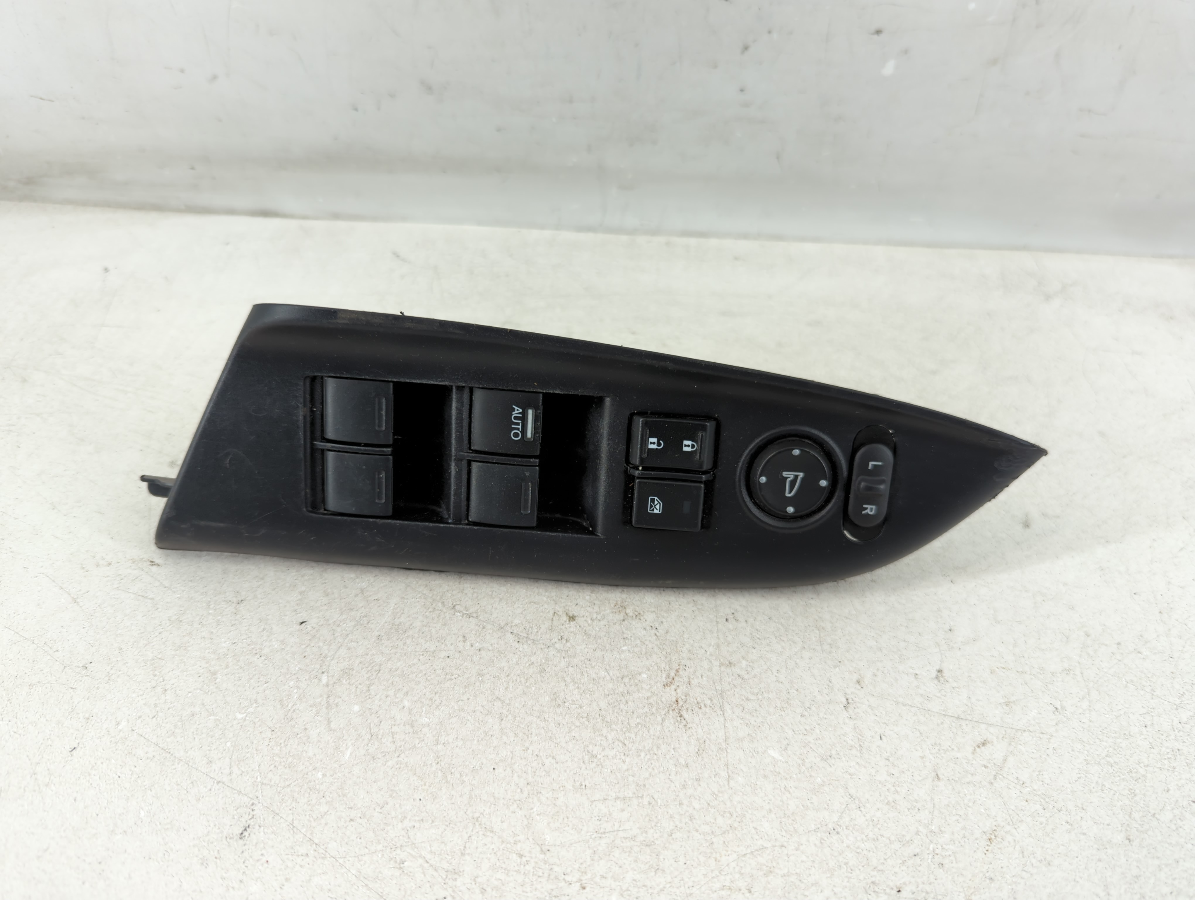 2015-2020 Honda Fit Driver Left Door Master Power Window Switch 1076960 - Oemusedautoparts1.com