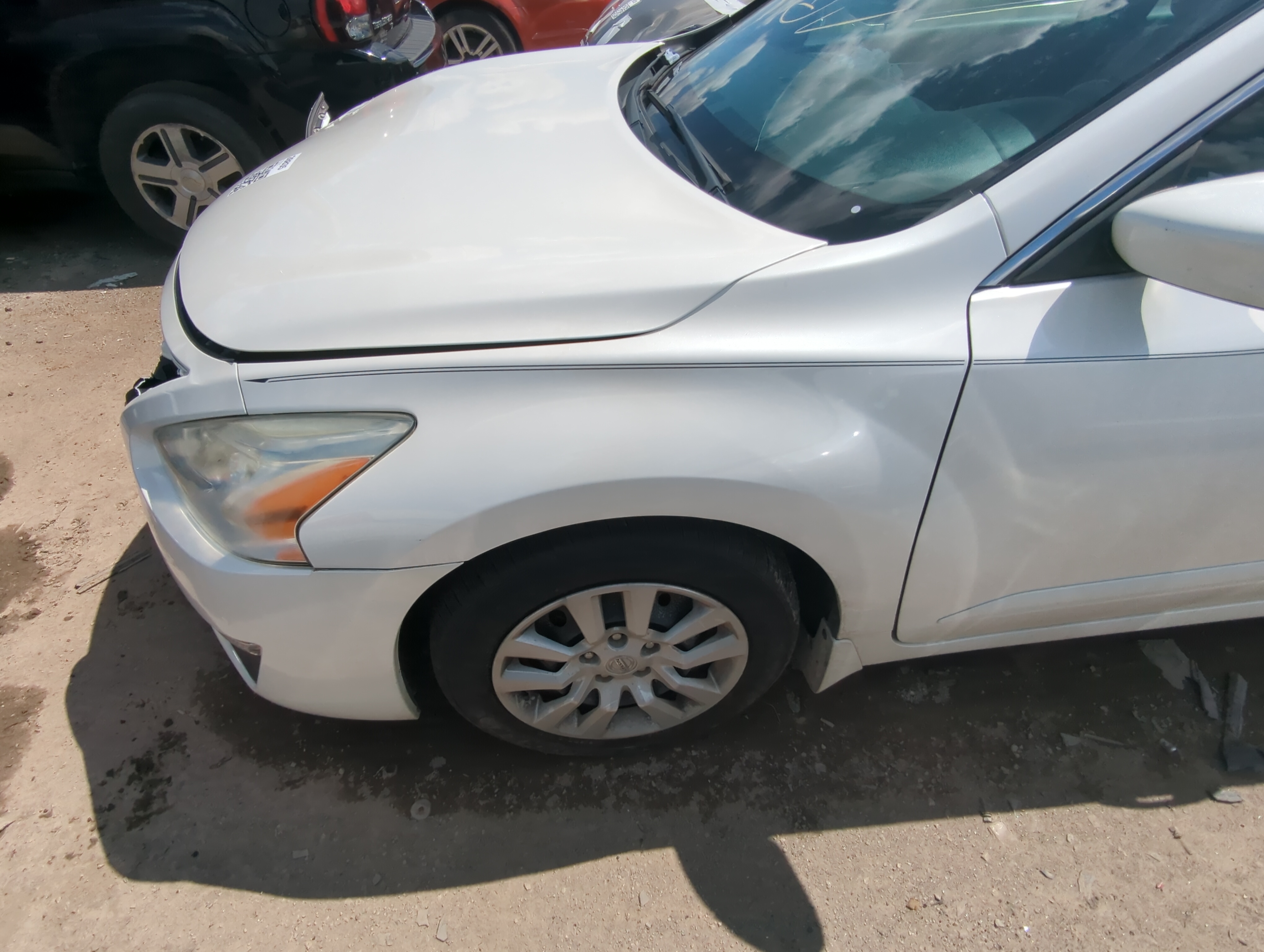 2013-2015 Nissan Altima Driver Fender 1077049 - Oemusedautoparts1.com