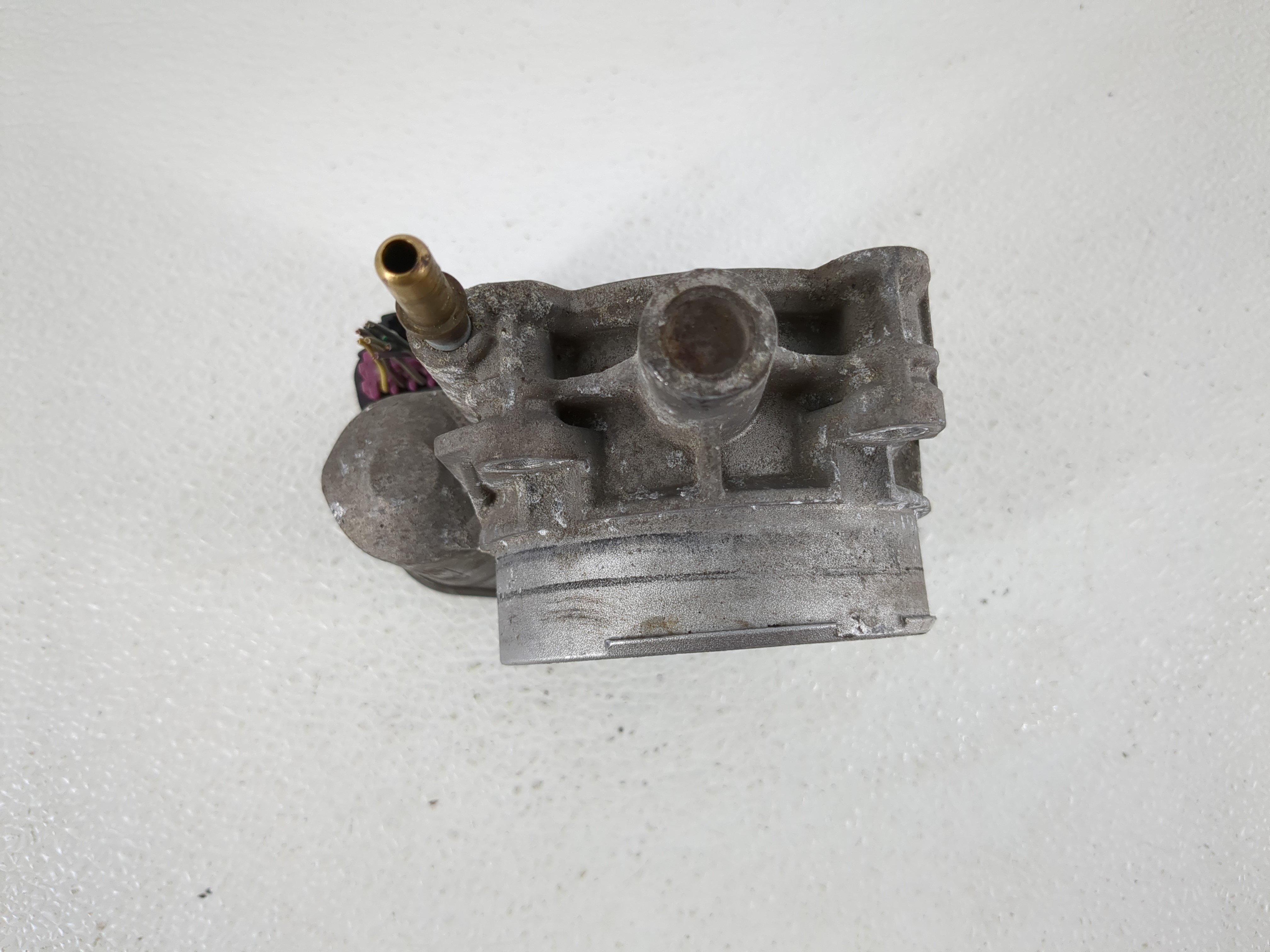2003-2007 Chevrolet Trailblazer Throttle Body 1077176 - Oemusedautoparts1.com