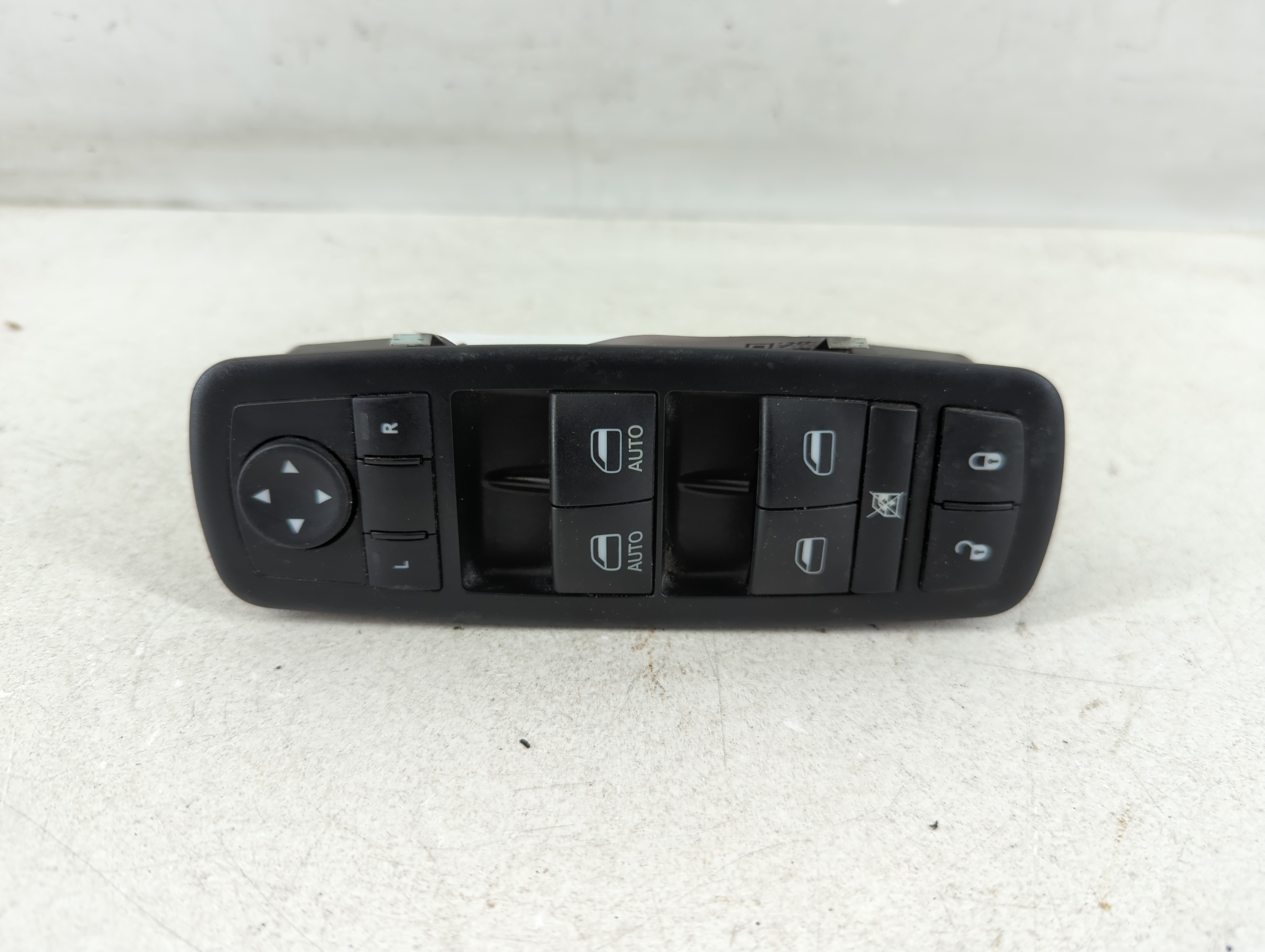 2011-2014 Chrysler 300 Driver Left Door Master Power Window Switch 1077470 - Oemusedautoparts1.com