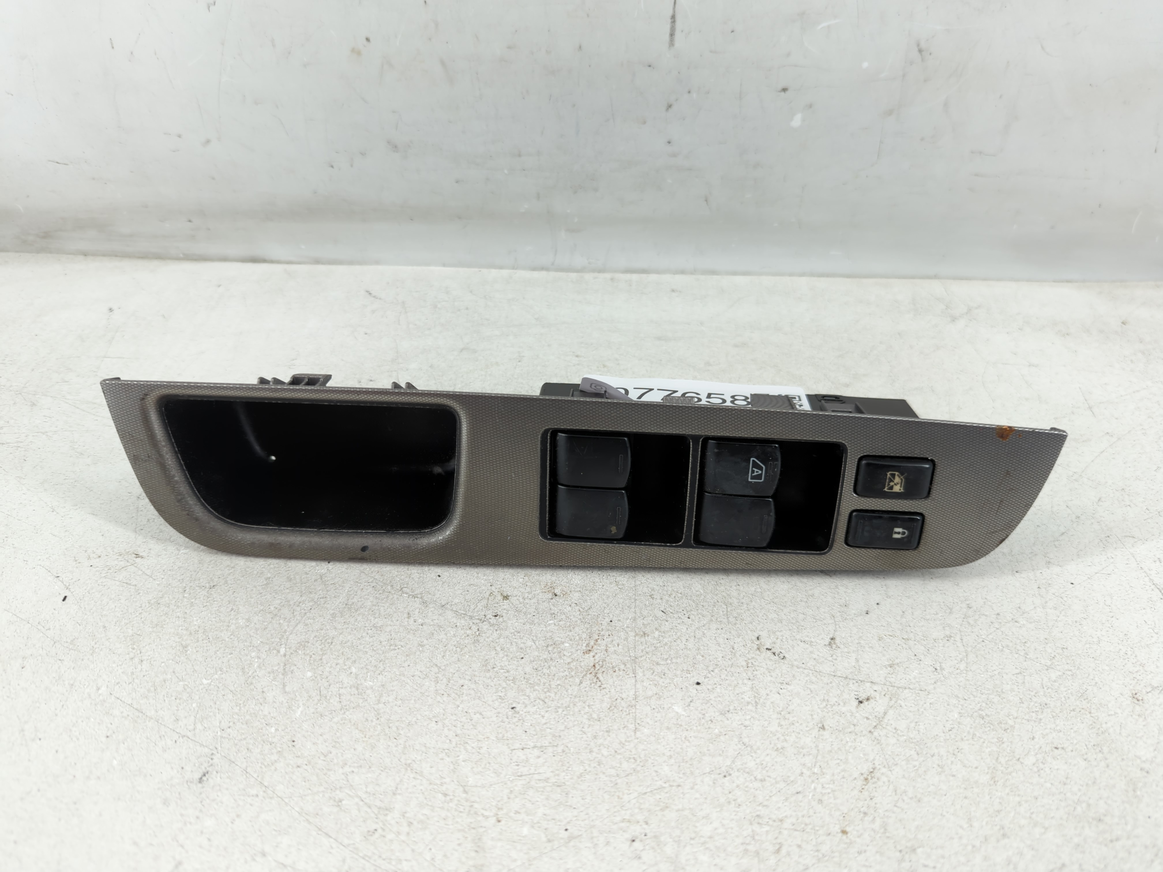 Picture of 2007-2009 Nissan Versa Driver Left Door Master Power Window Switch 1077658