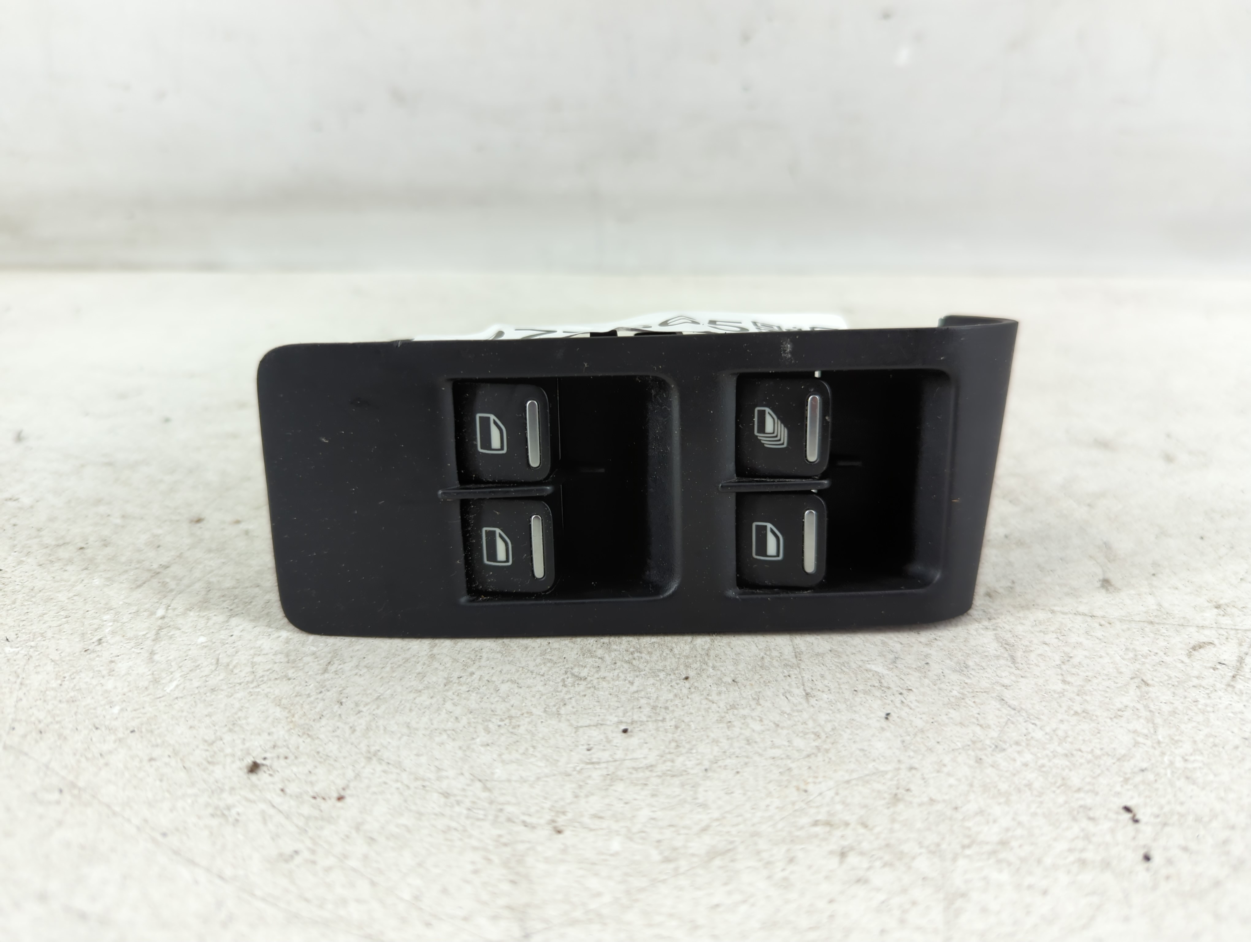 2013-2019 Volkswagen Beetle Driver Left Door Master Power Window Switch 1077665 - Oemusedautoparts1.com