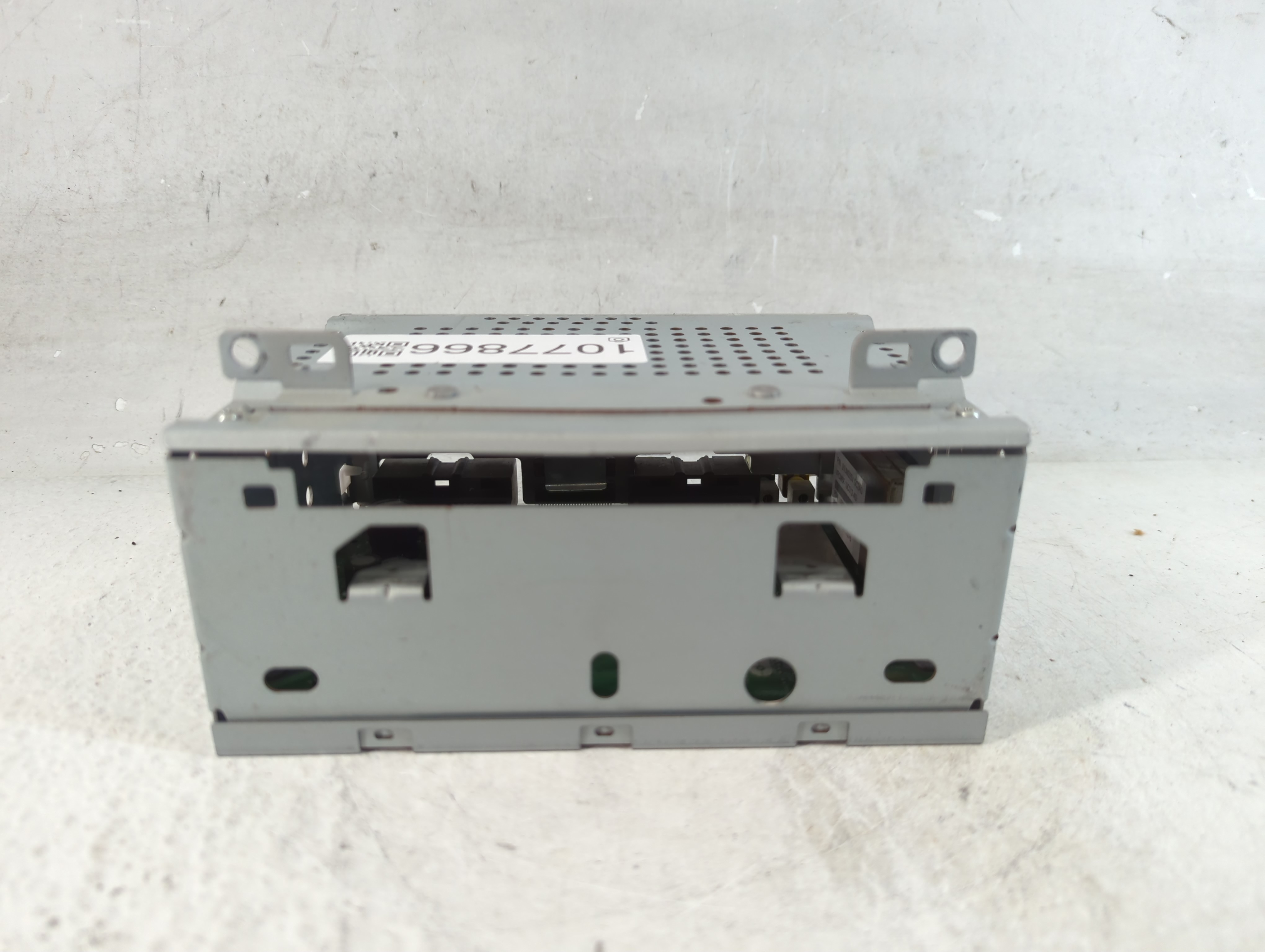 2018-2018 Ford Focus Am Fm Cd Player Radio Receiver 1077866 - Oemusedautoparts1.com