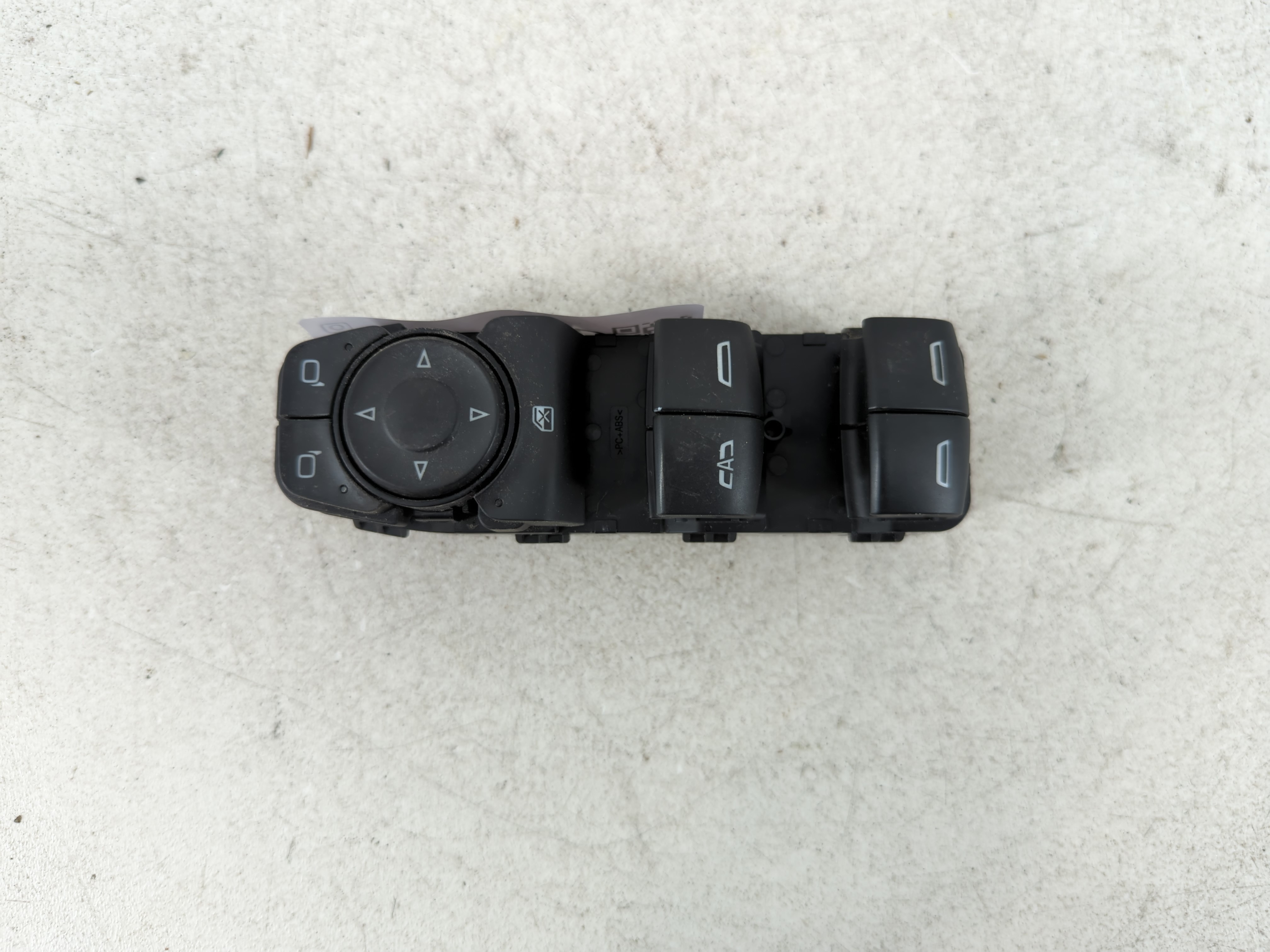 2018-2022 Chevrolet Equinox Driver Left Door Master Power Window Switch 1077956 - Oemusedautoparts1.com