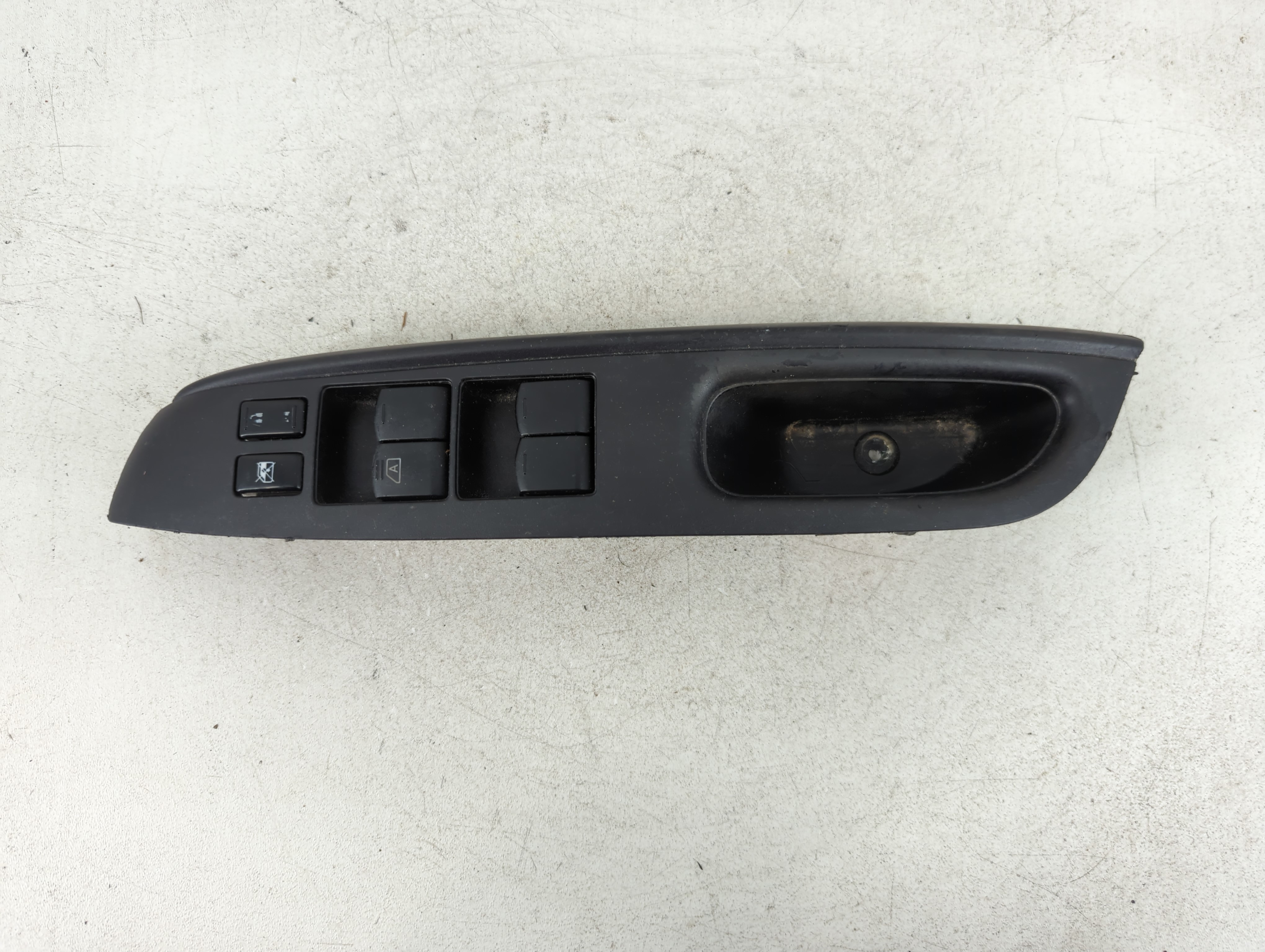 2012-2019 Nissan Versa Driver Left Door Master Power Window Switch 1077960 - Oemusedautoparts1.com