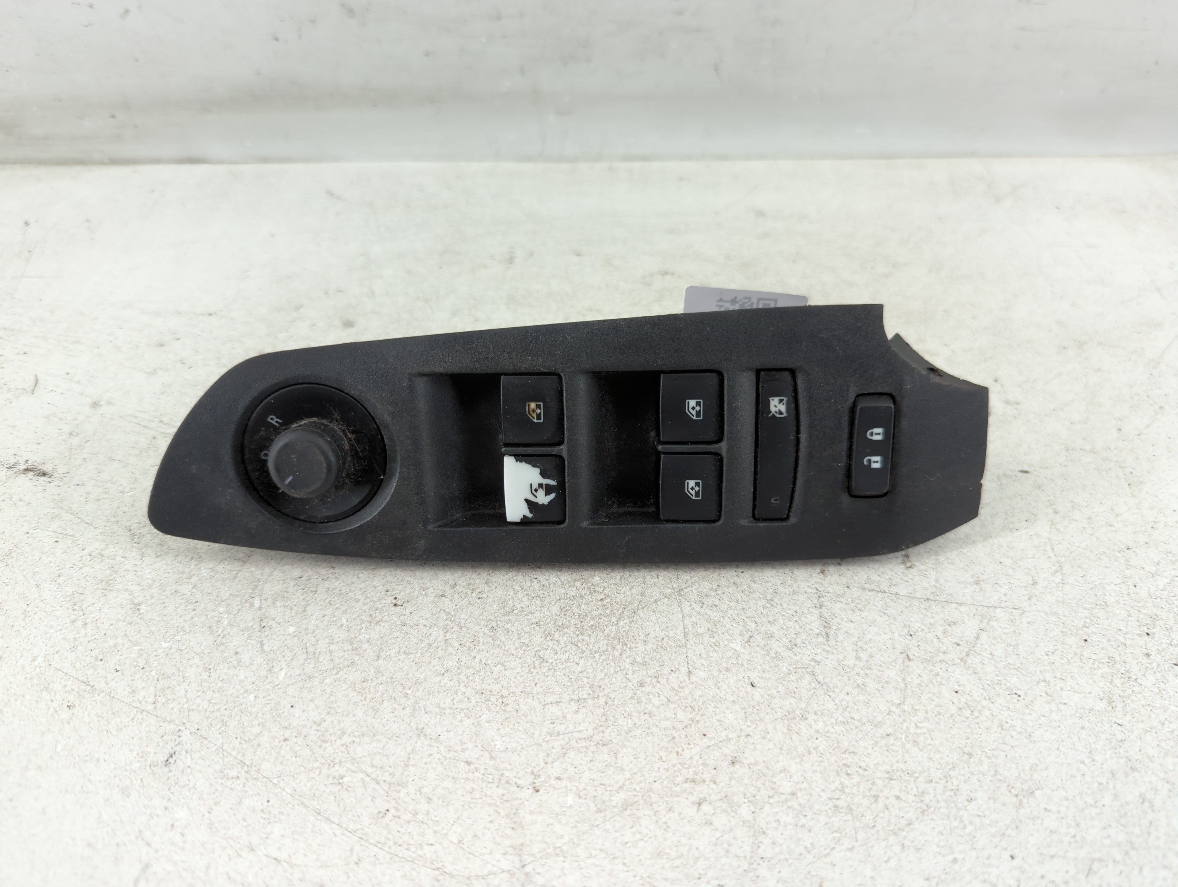 2017-2021 Chevrolet Trax Driver Left Door Master Power Window Switch 1077965 - Oemusedautoparts1.com