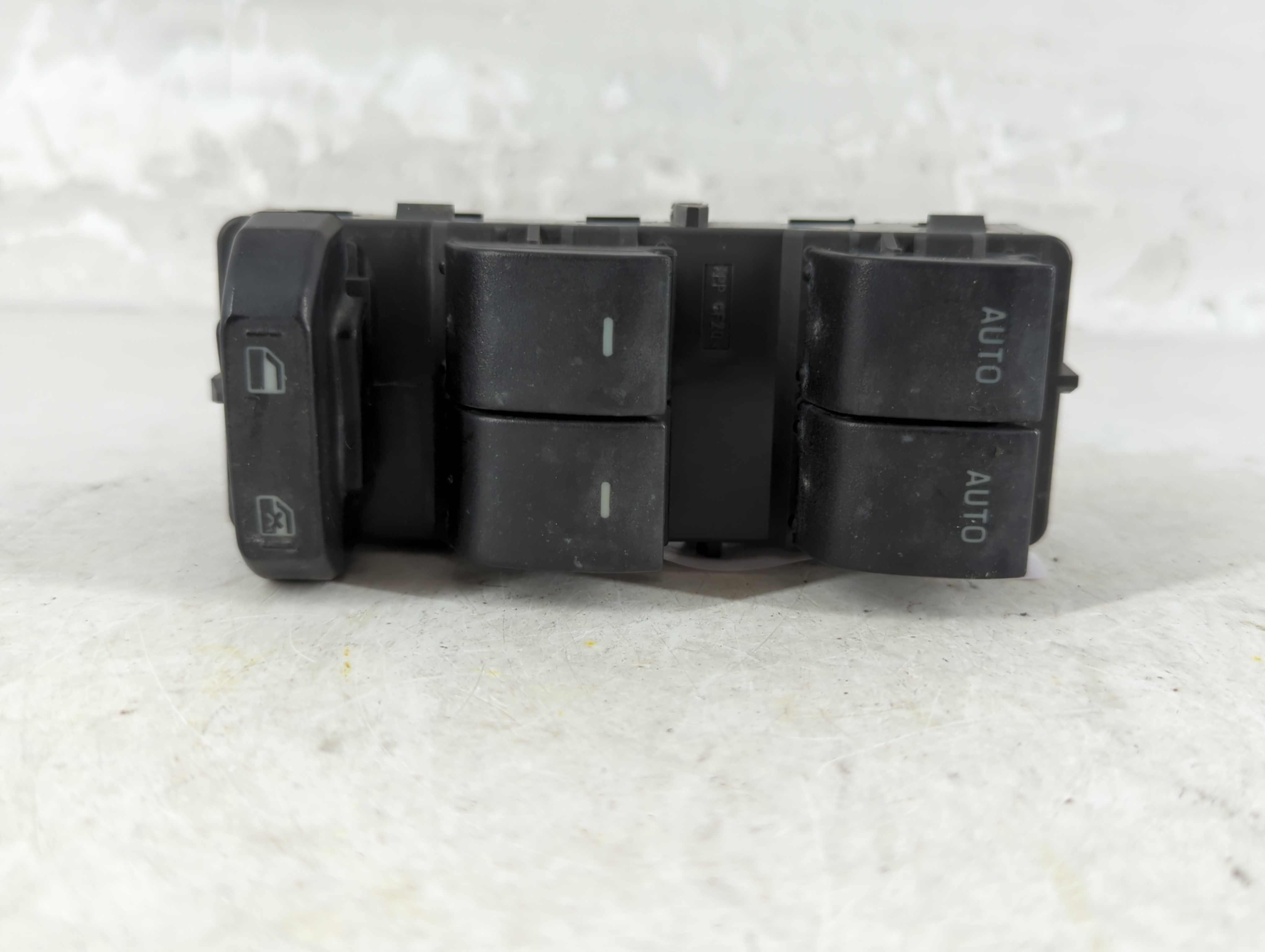 2006-2012 Ford Fusion Driver Left Door Master Power Window Switch 1077970 - Oemusedautoparts1.com